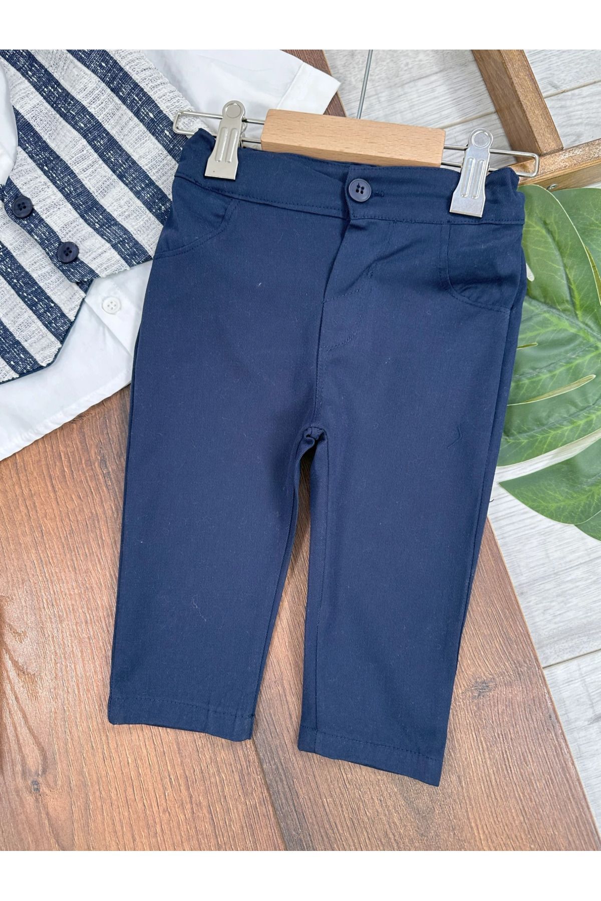 Bolly Baby Papyonlu Çizgili Ön Yelek Keten Pantolonlu Erkek Bebek Takım fotoğrafı 2 (önizleme)