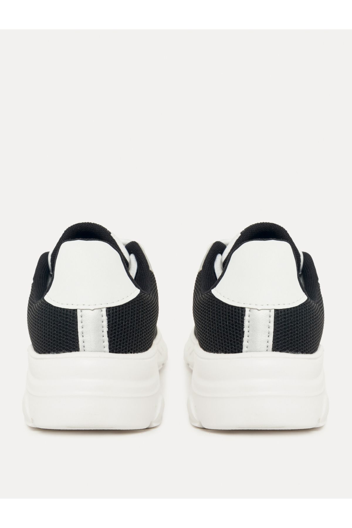 Styli-Classic Mesh Lace-Up Sneakers 5