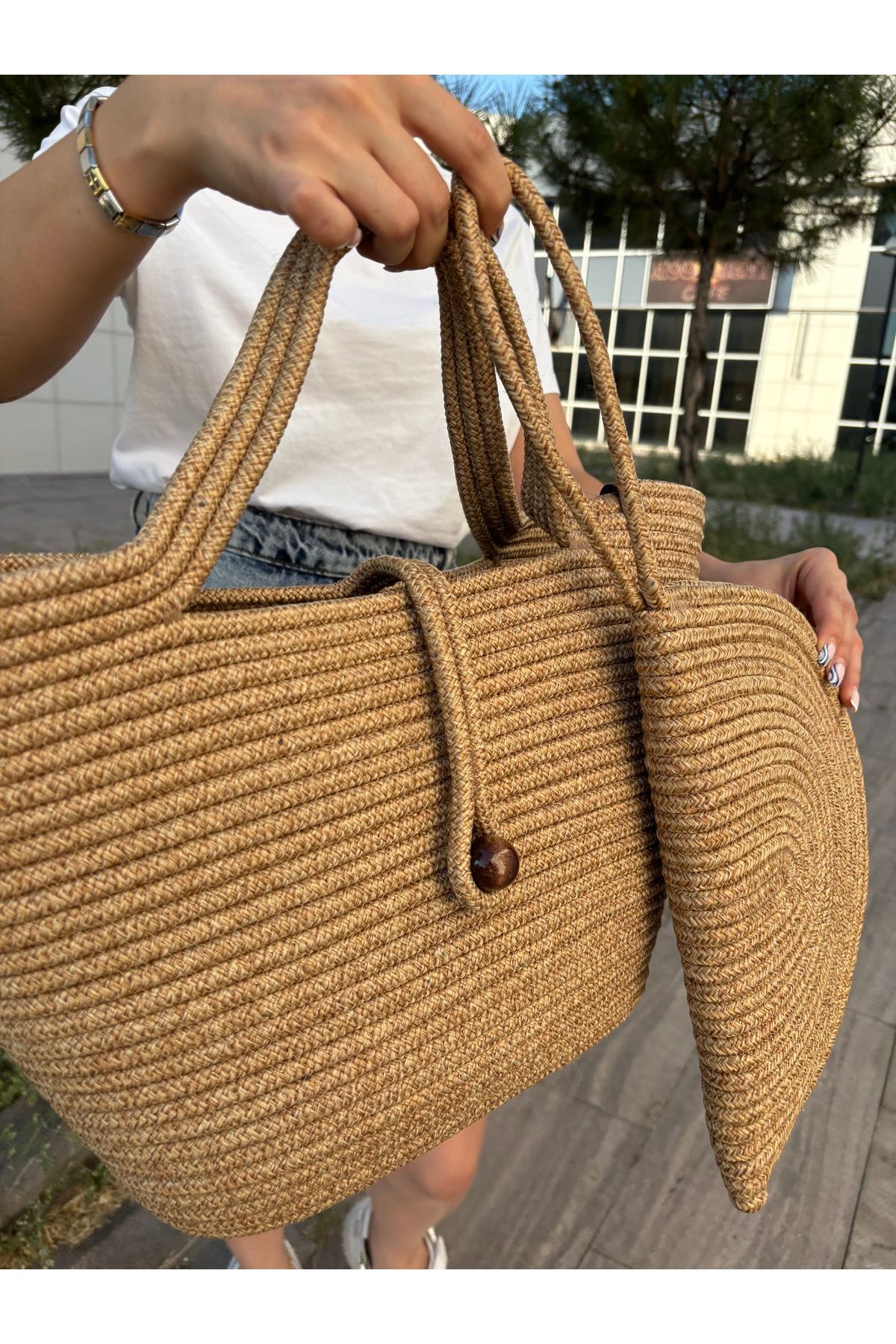 MaVaux-Lumos Wicker Jute vegan Clutch - ZippereD anD ButtoneD ShoulDer Bag 2