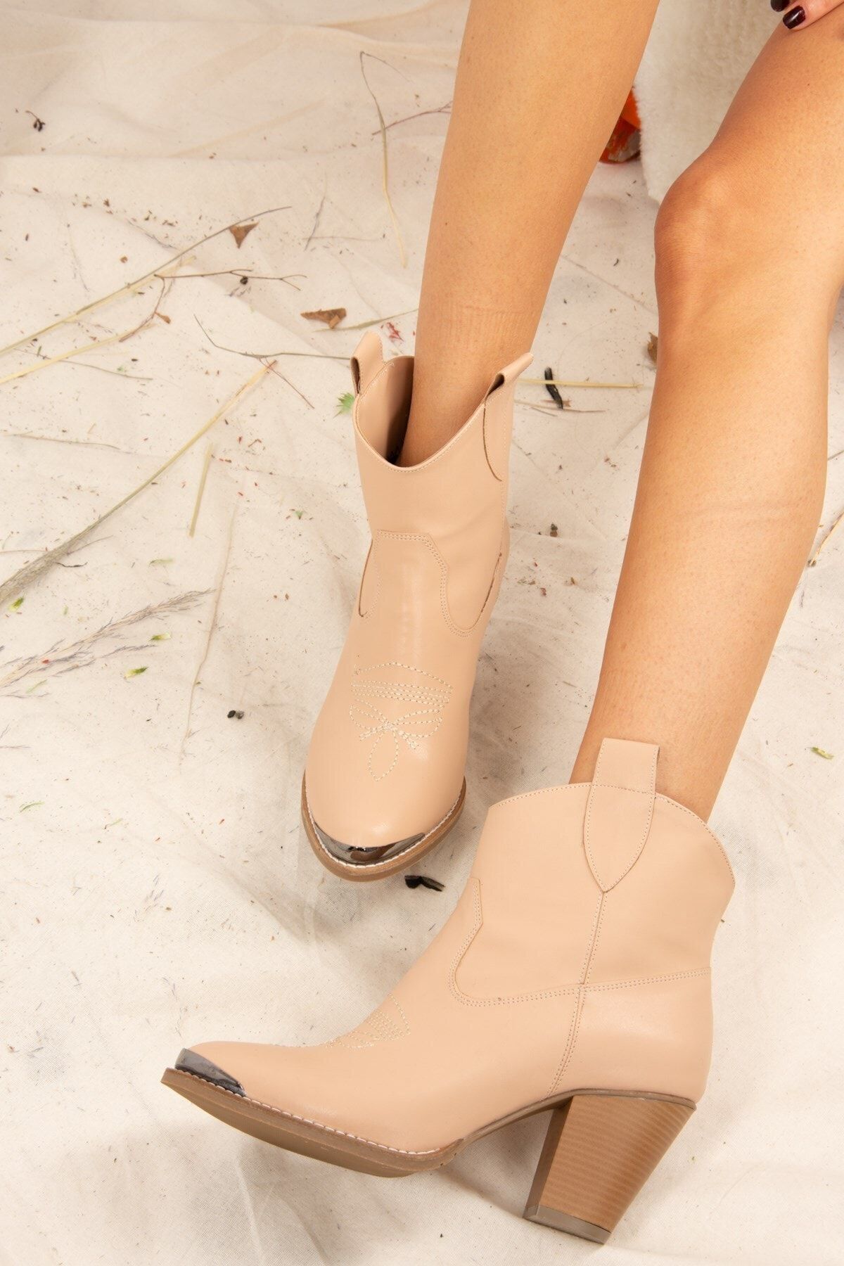 چکمه و بوت نود زنانه های چرم مصنوعی پوست J404030009 Fox Shoes
