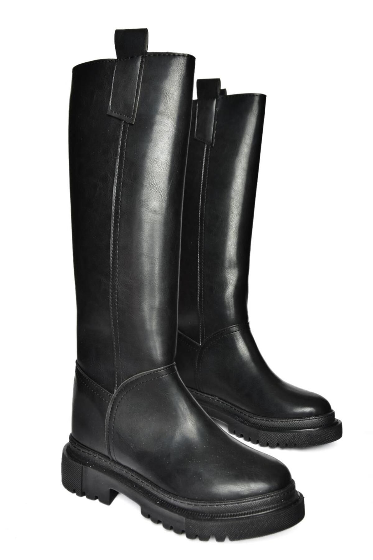 Fox Shoes-Dámské kozačky s černou kůží se silnou podrážkou 5