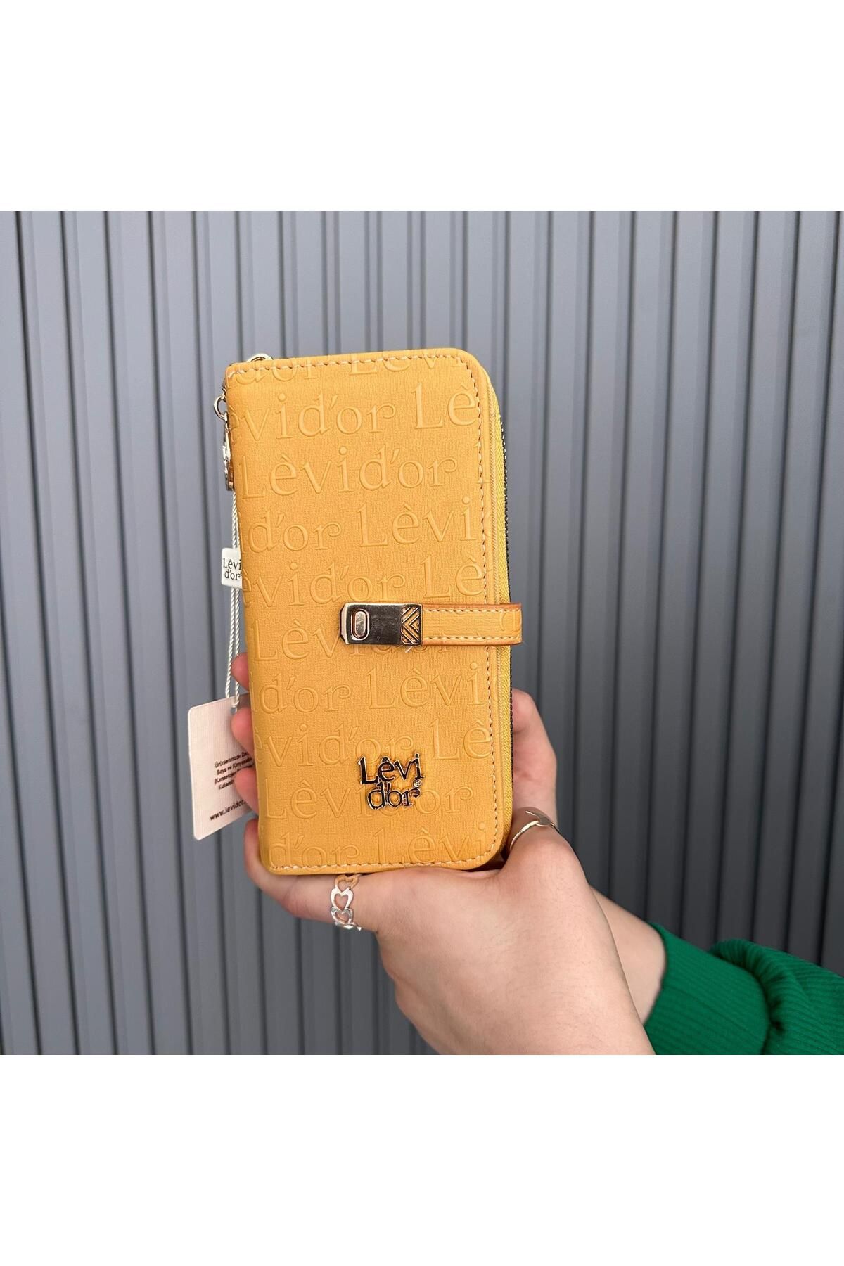 Levidor-Rc0202 Model Wallet 1