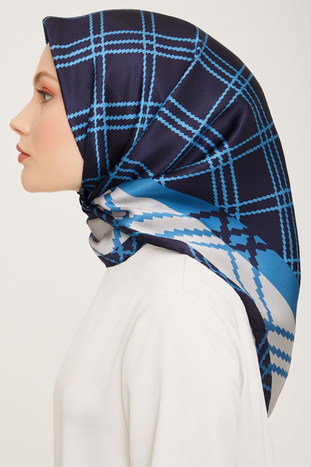 روسری زنانه آرمینه | E23KA9040D04 Armine - Image 2