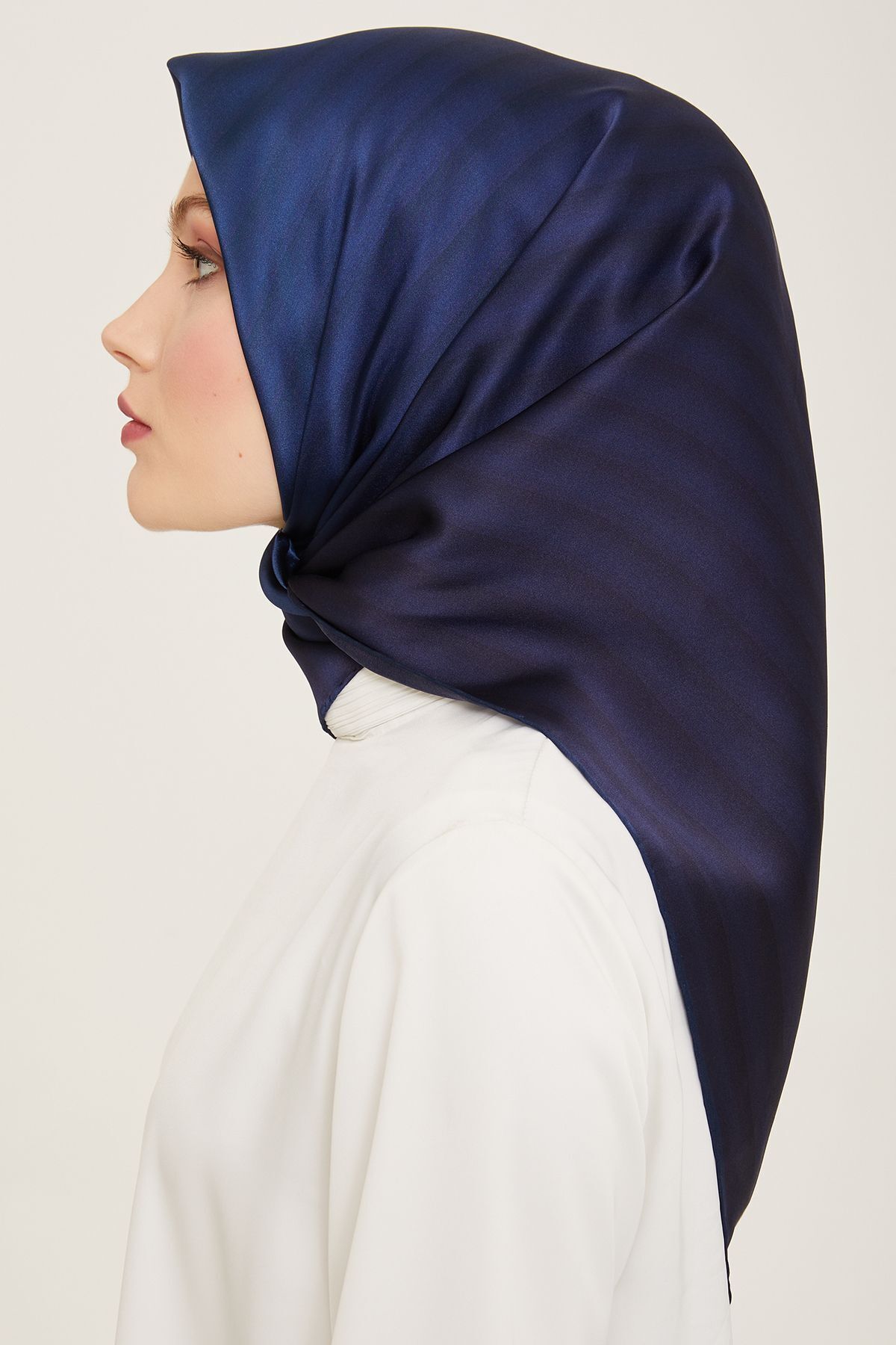 روسری زنانه آرمینه | E24YA9150D02 Armine - Image 2