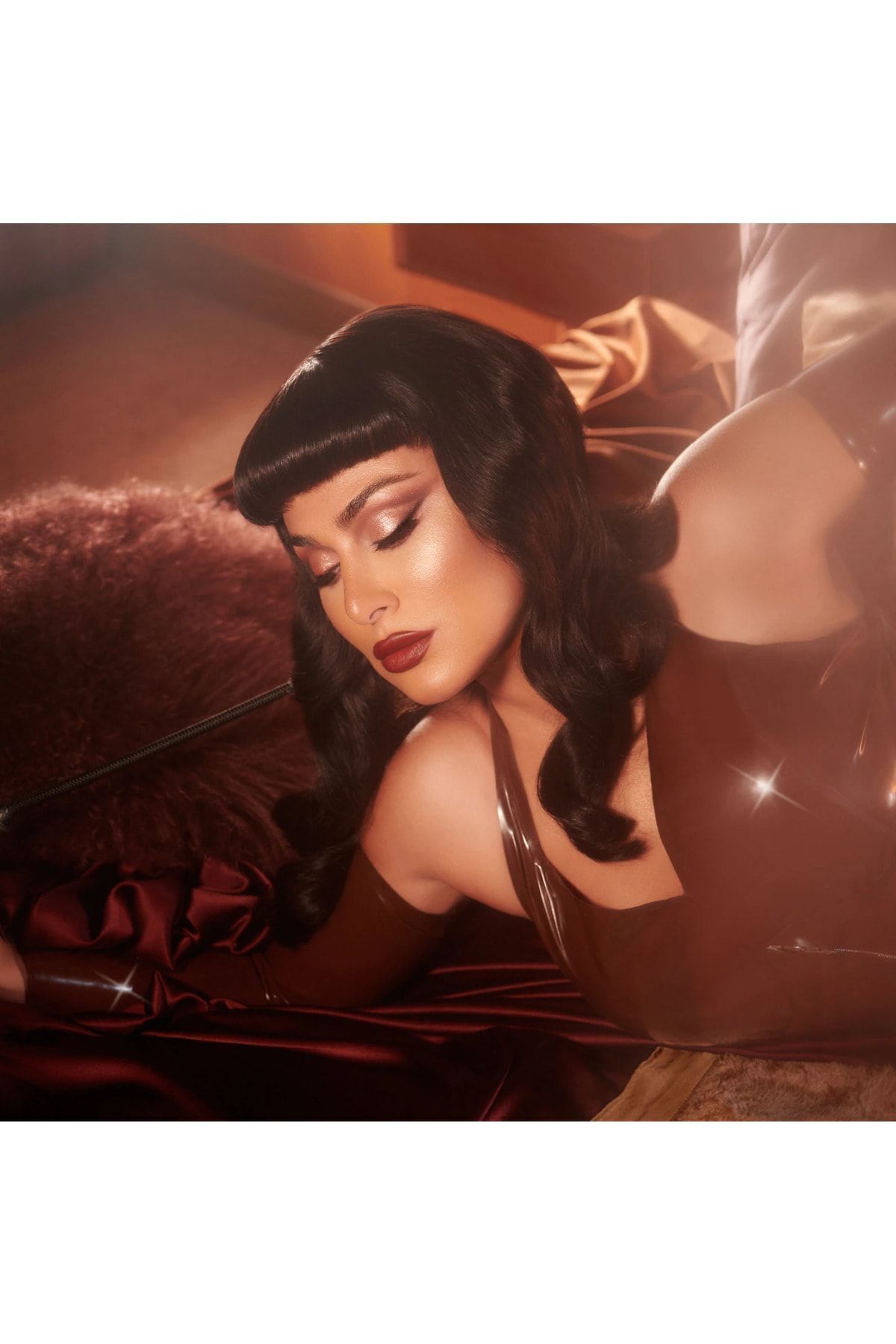 Huda Beauty-Naughty Nude - Comfortable Cut Eyeshadow Palette 2