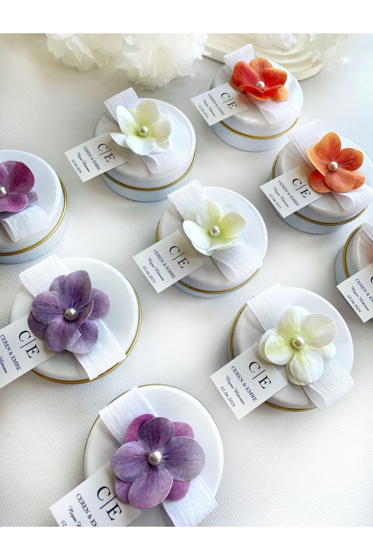 Gami Handmade Çiçek Detaylı Metal Kutulu Mum Söz, Nişan, Düğün, Nikah, Mevlüt Hediyelik - 10 Adet