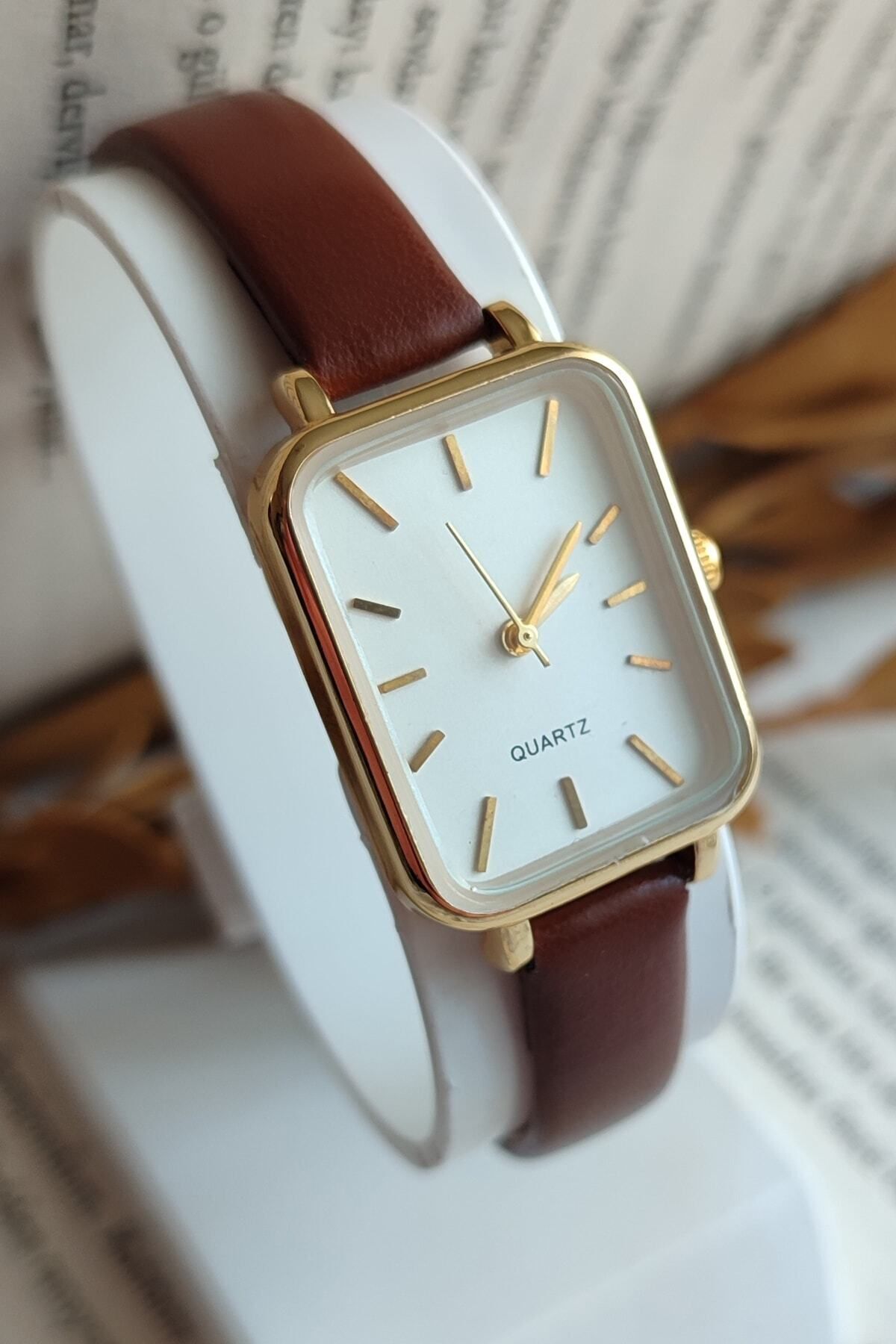 Ricardo Leather Band Quartz Wrist Watch Bitter Brown