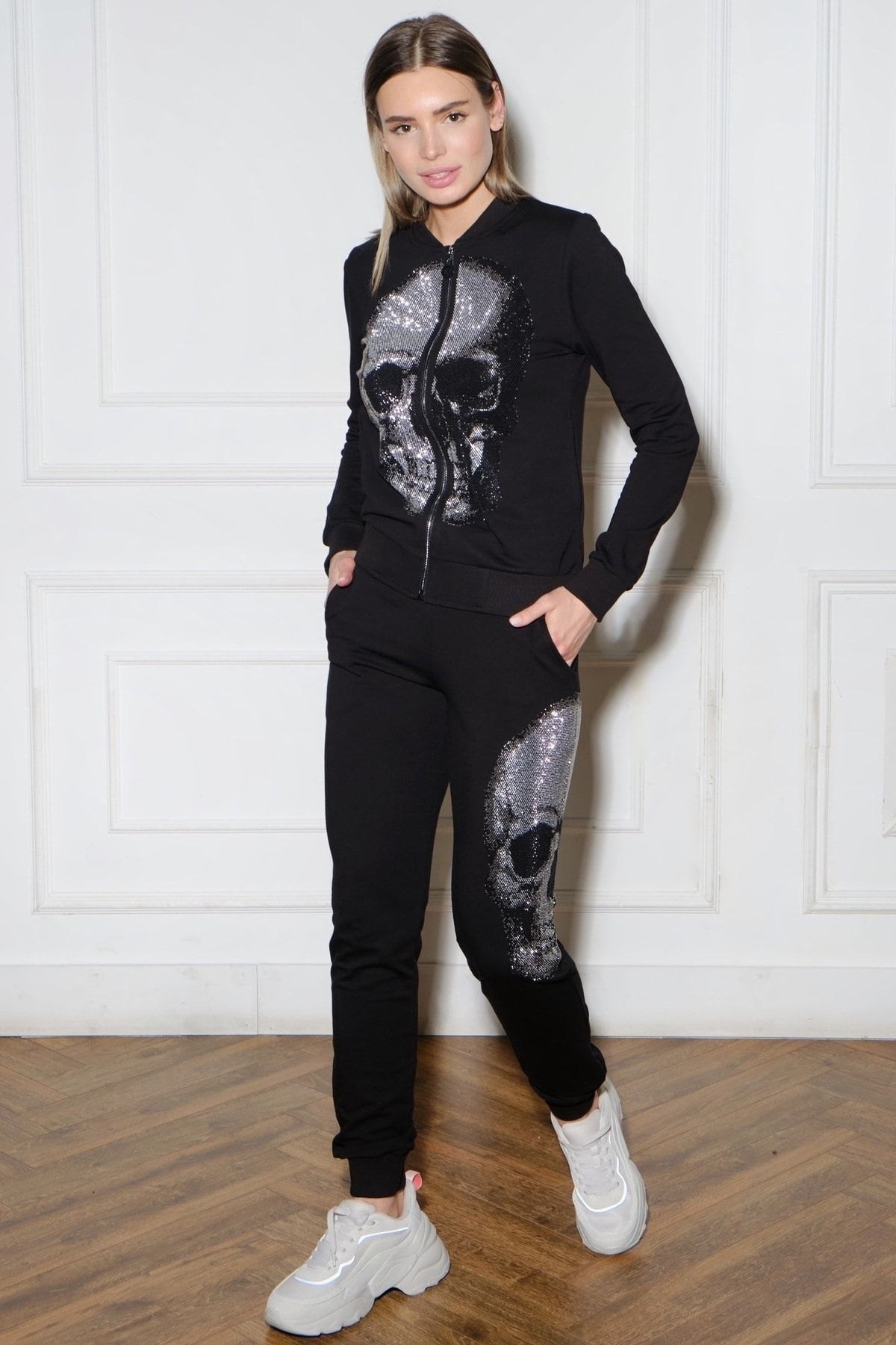 RICH GLAM Büyük Beden Siyah Kurukafa Crystal Taşlı Fermuarlı Plus Size Kadın Eşofman Takım