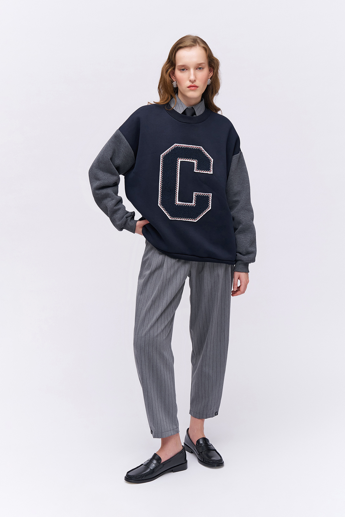 Quzu  Keçe Baskı Detaylı Sweatshirt Lacivert - Görsel 3