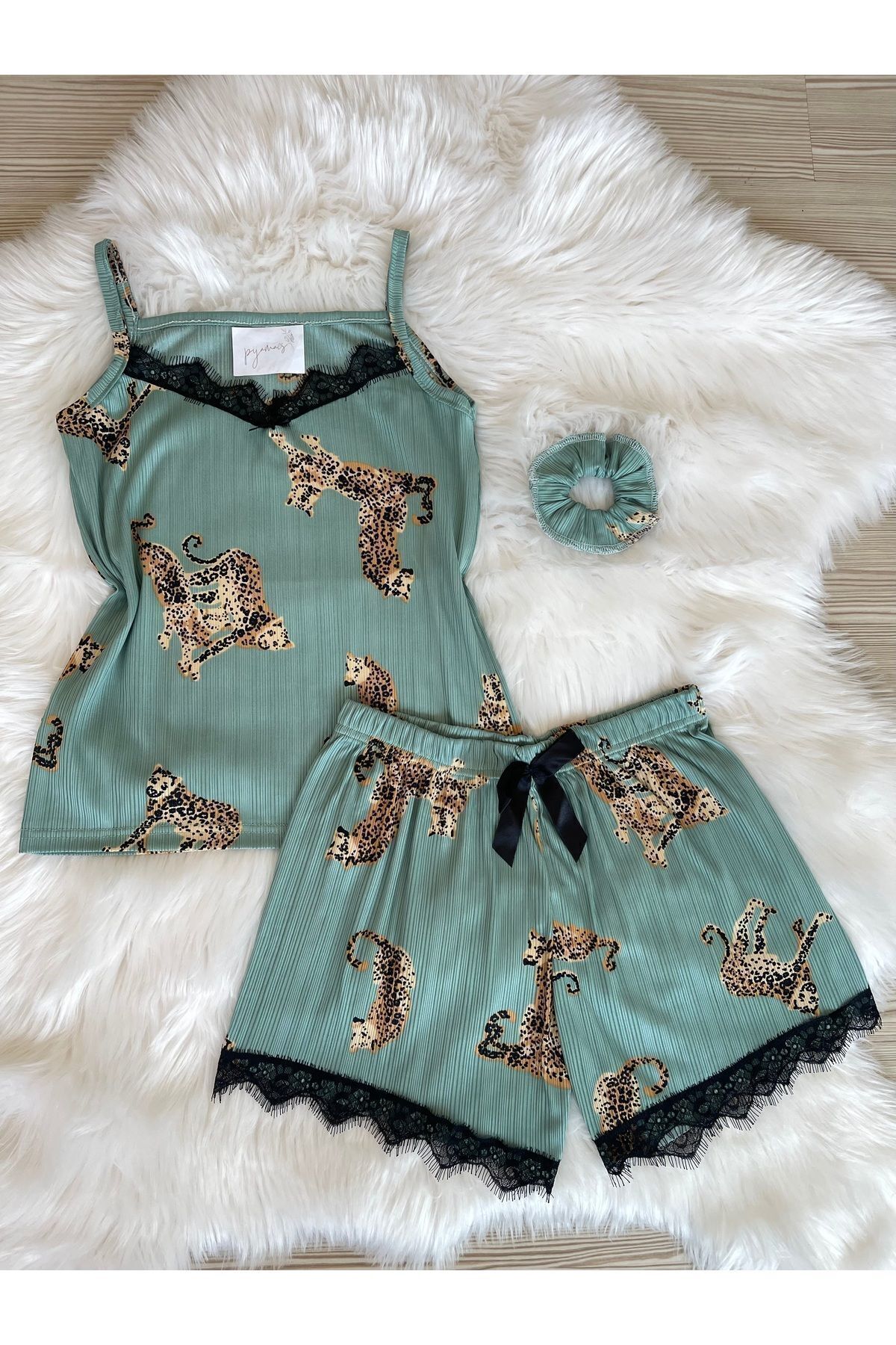 Pijamacs Pyžamový set zelených kraťasů se vzorem Pegasus