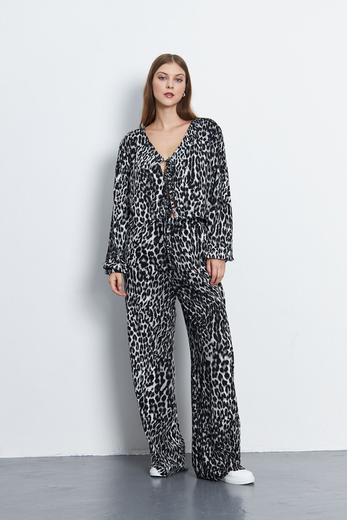 My Peak-Leopard Patterned Pants and Blouse Set 4
