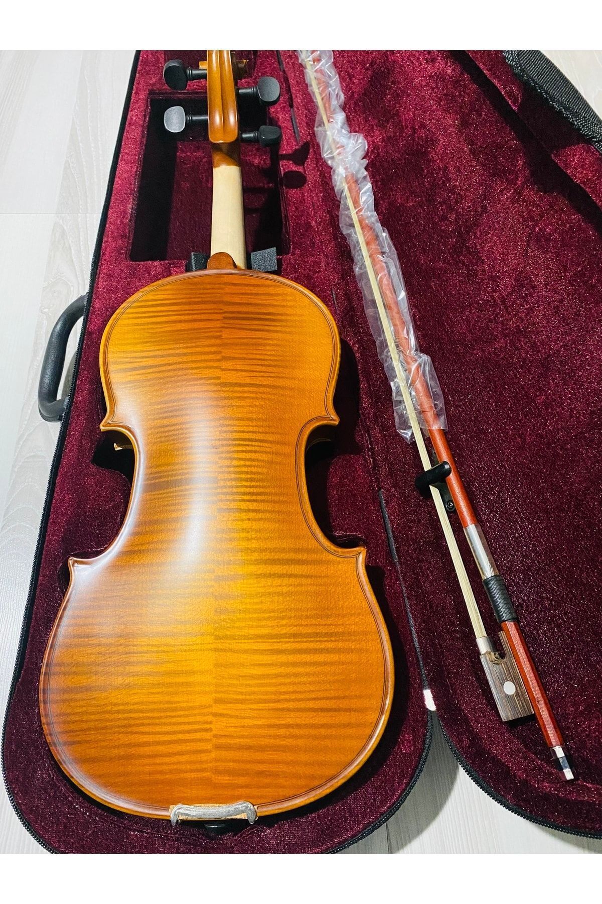 GMC MUSIC STORE-Vivaldi Vl904 4/4 Violin Full Set! (PILLOW, SILENCER, SPARE STRING, VIOLIN KEYBOARD STICKER, TUNER) 3