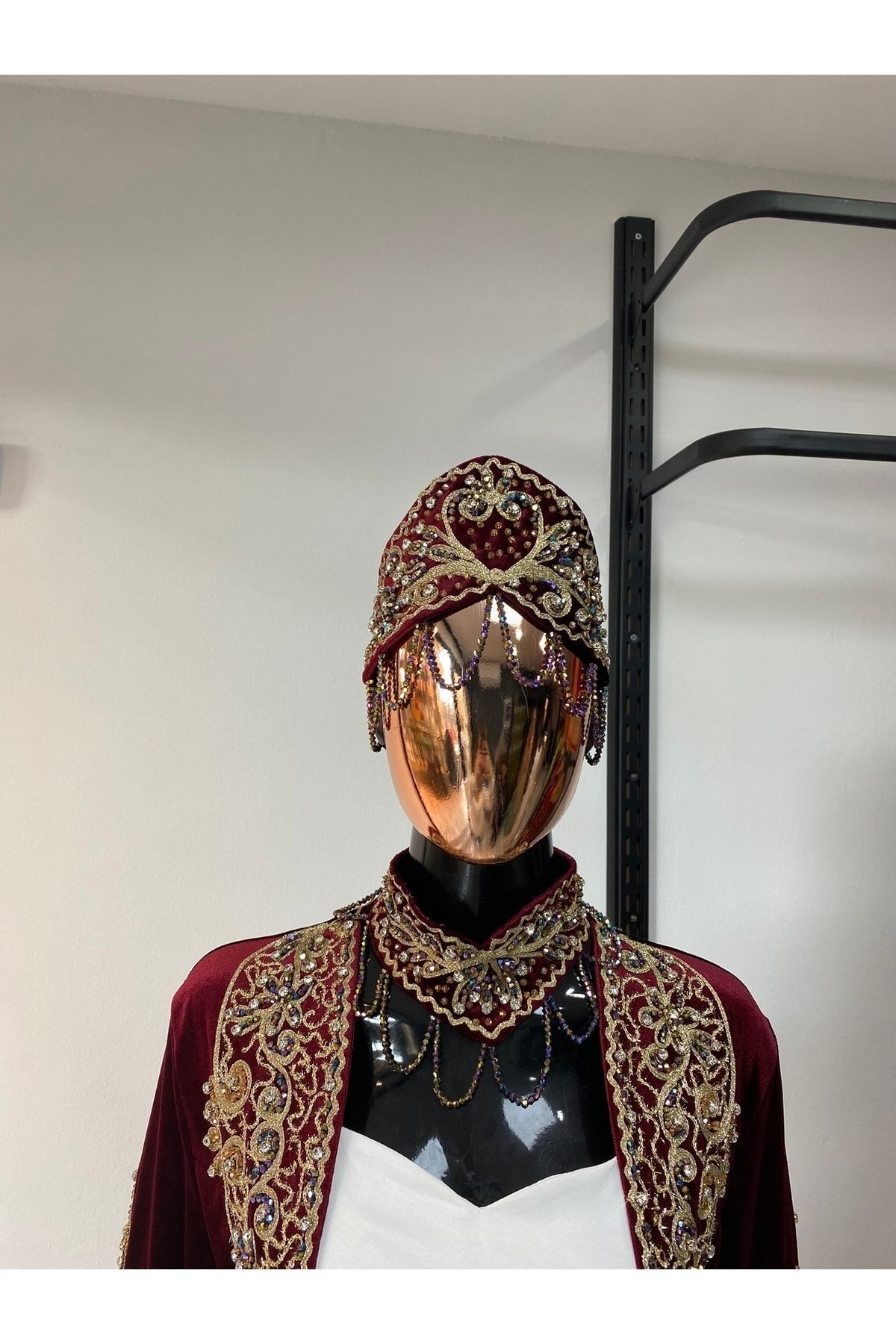 https://cdn.dsmcdn.com/ty1475/product/media/images/prod/QC/20240810/11/e0c7607e-962a-3a97-876b-9e05ba177fb1/1_org_zoom.jpg