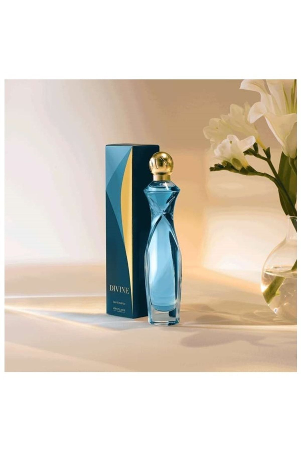 Zambak Ve Frızya Içeren Sofistike Kokulu Orijinal Divine Edp Kalıcı Kadın Parfümü