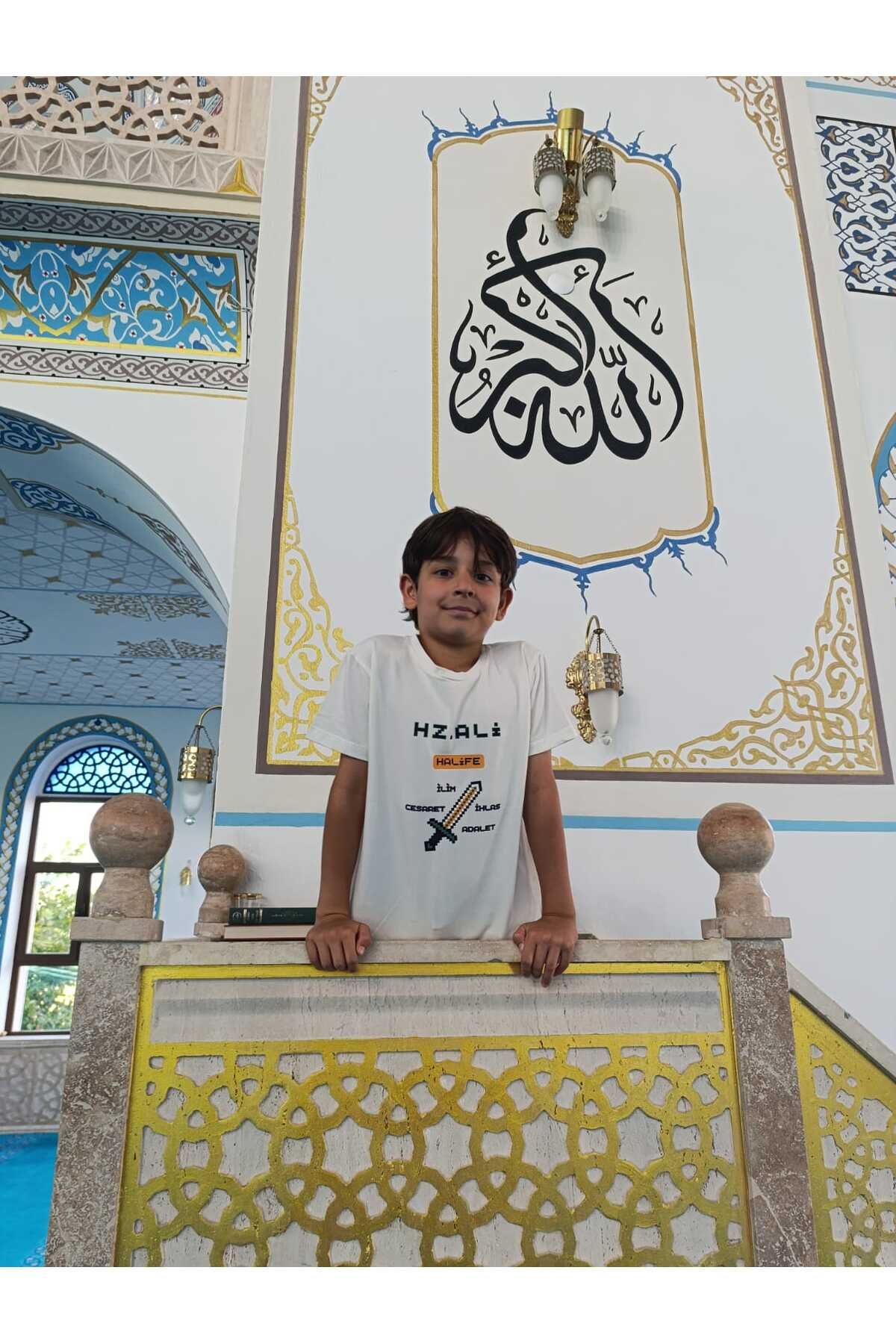 Erkek Çocuk Kısa Kollu Bisiklet Yaka "Hz Ali" Halife Baskılı Tişört Mevsimlik Pamuklu
