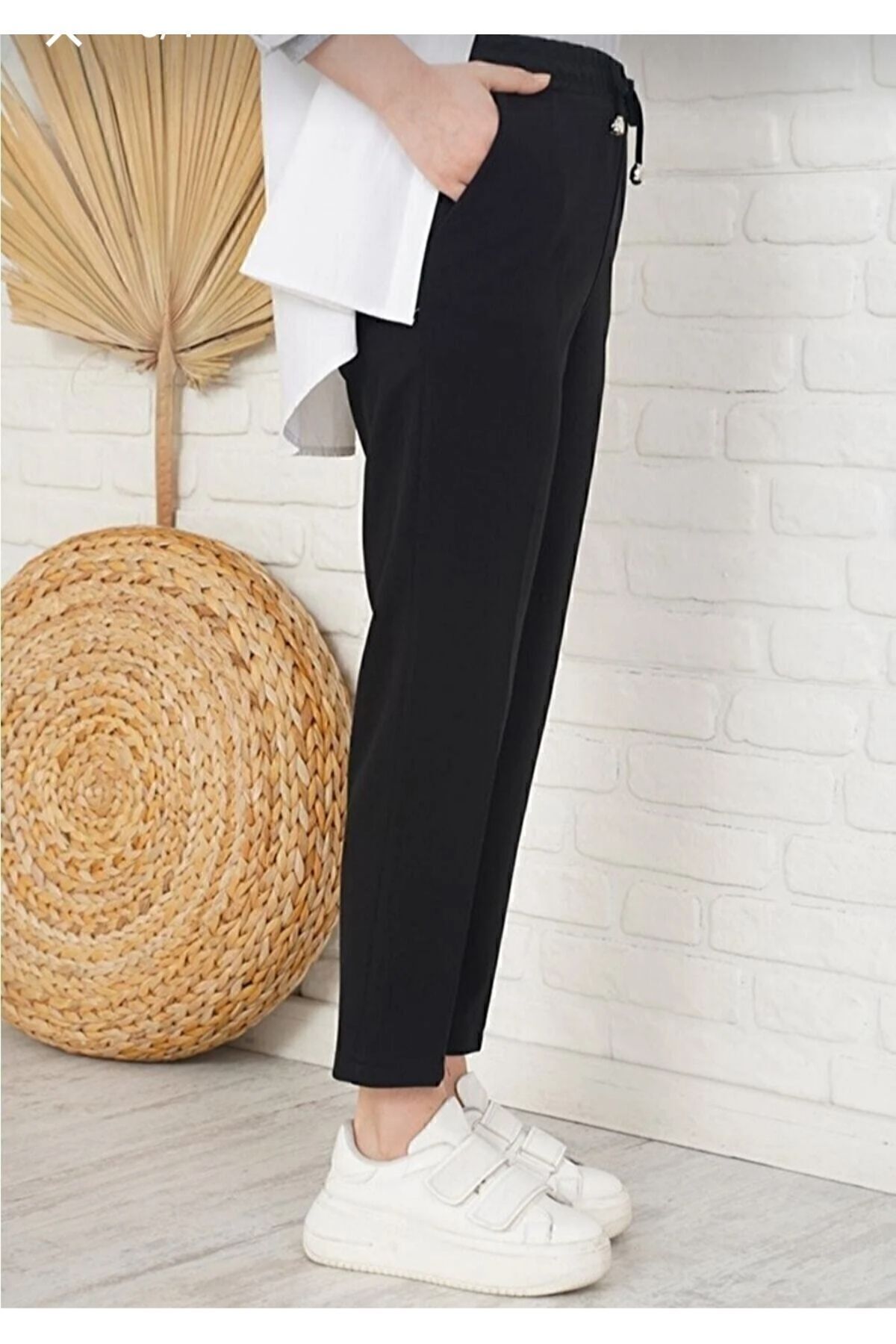 https://cdn.dsmcdn.com/ty1475/product/media/images/prod/QC/20240811/12/a52f4959-b457-3620-bda3-34d6e8afdff7/1_org_zoom.jpg