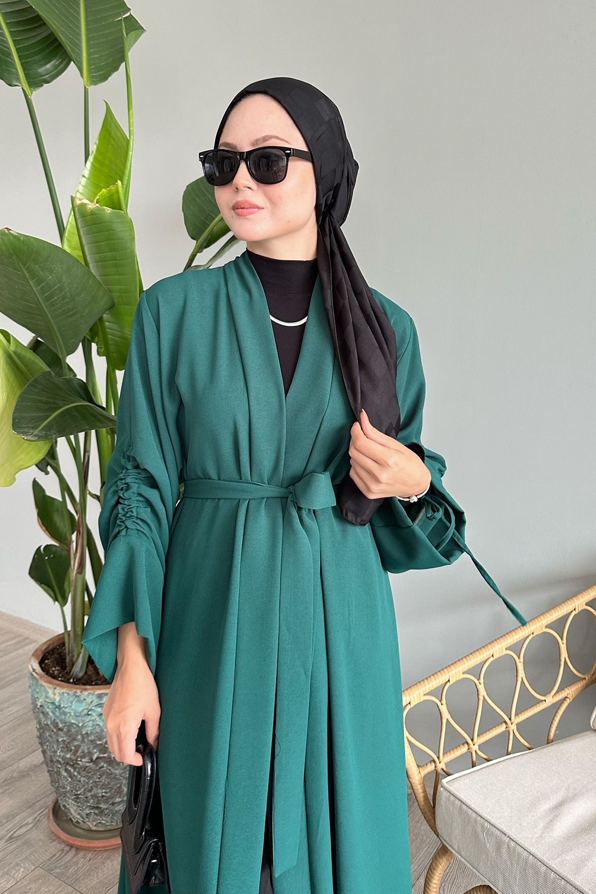 InStyle-Emerald Green String Sleeve Abaya - Drawstring Design 3