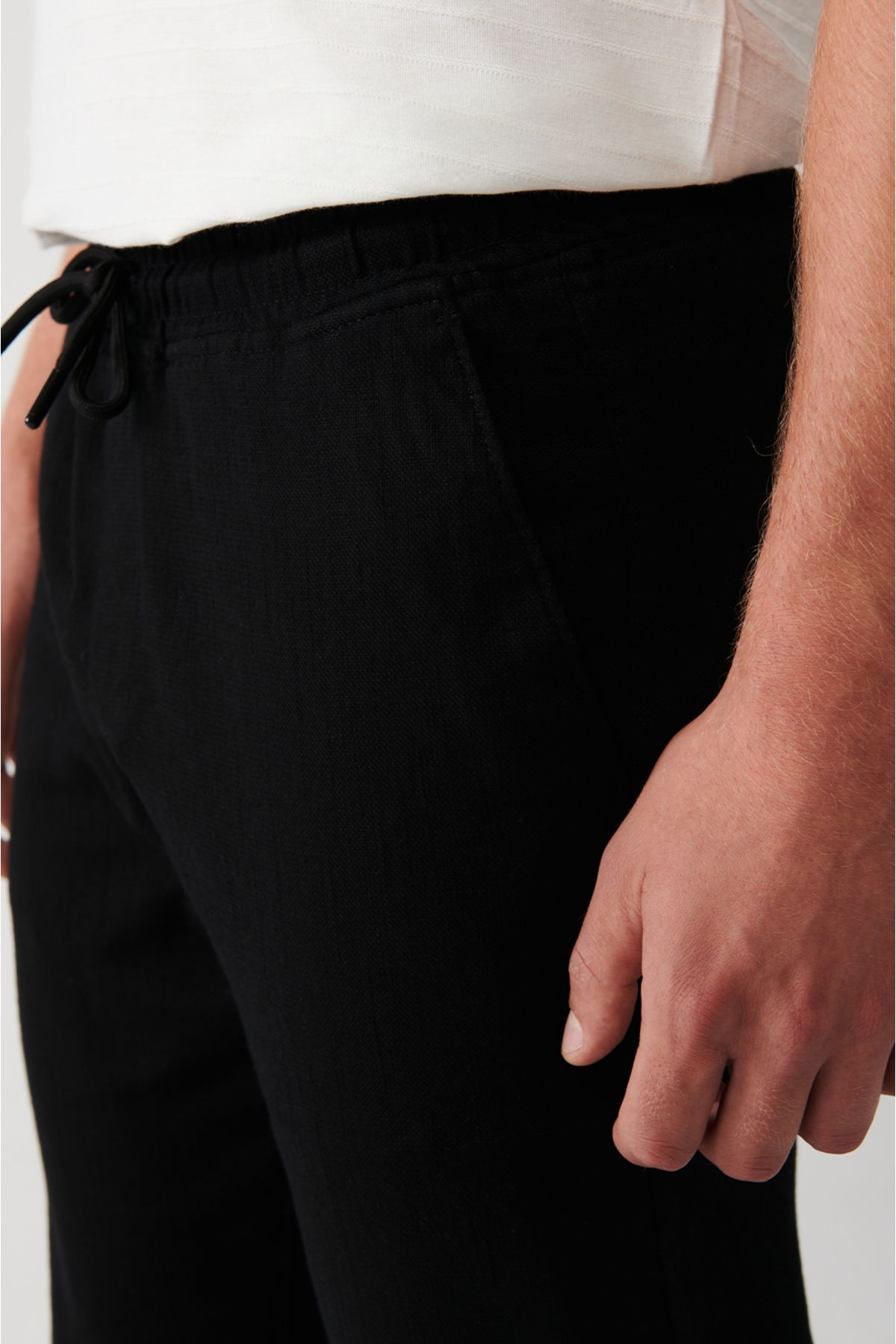 Erkek Siyah Pantolon Yandan Cepli Beli Lastikli Keten Dokulu Relaxed Fit E003052