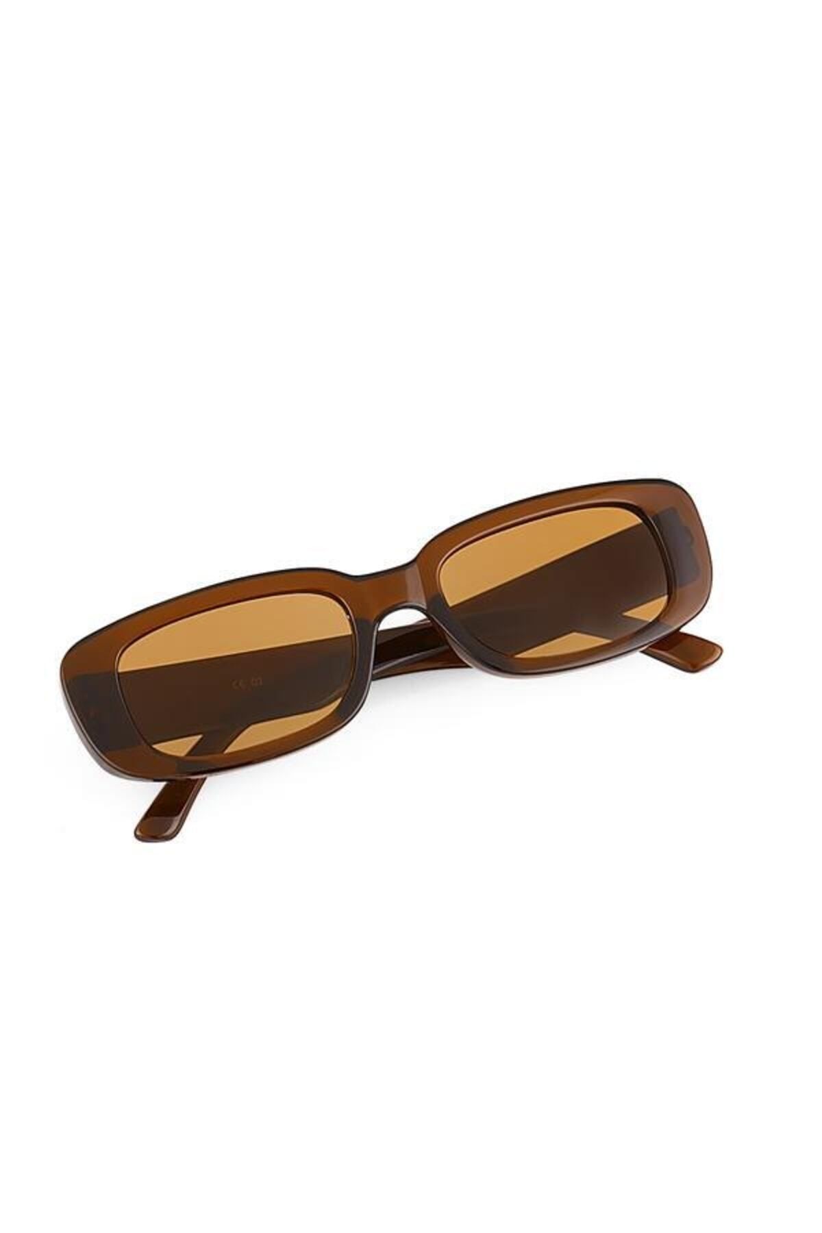 https://cdn.dsmcdn.com/ty1476/product/media/images/prod/QC/20240812/11/b0ed8fb7-6fa0-381a-8630-4761dfbc67b0/1_org_zoom.jpg