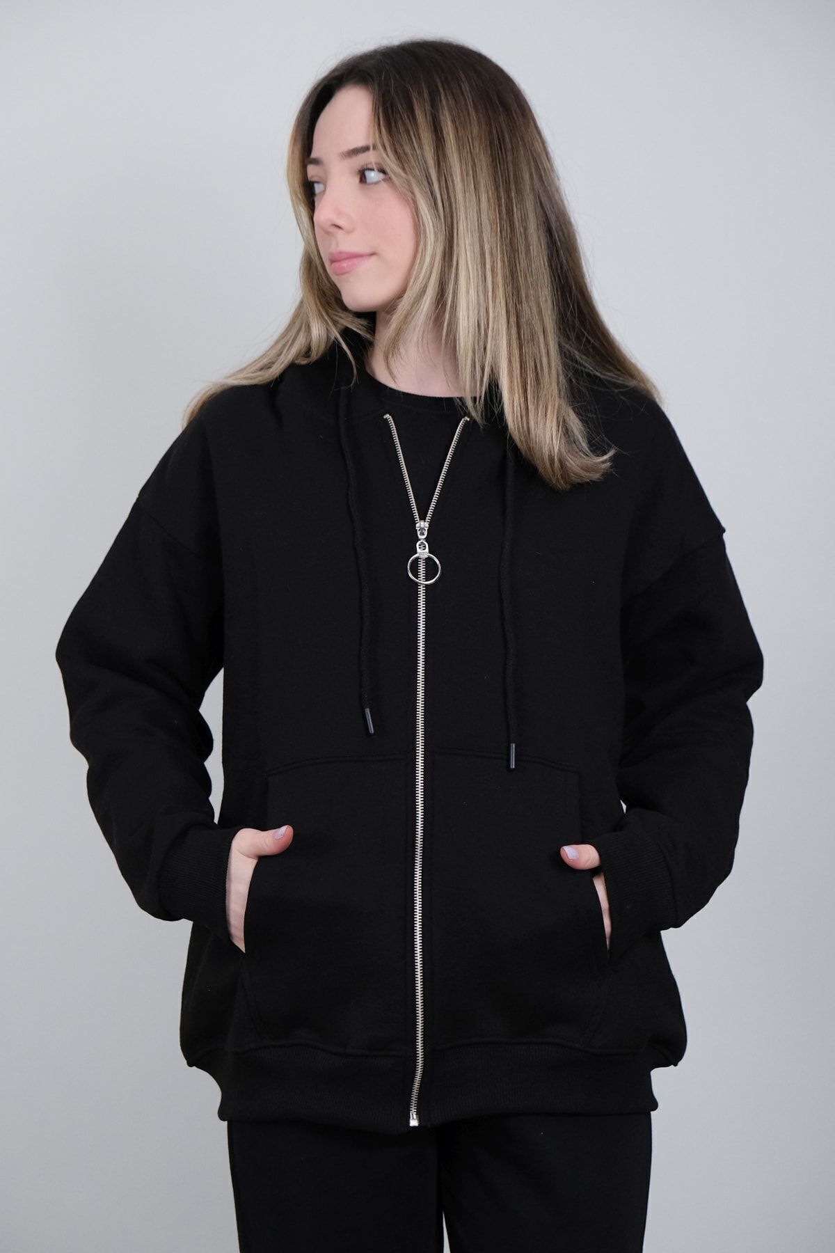 Siyah Kapüşonlu Kadın Şardonlu  SweatShirt