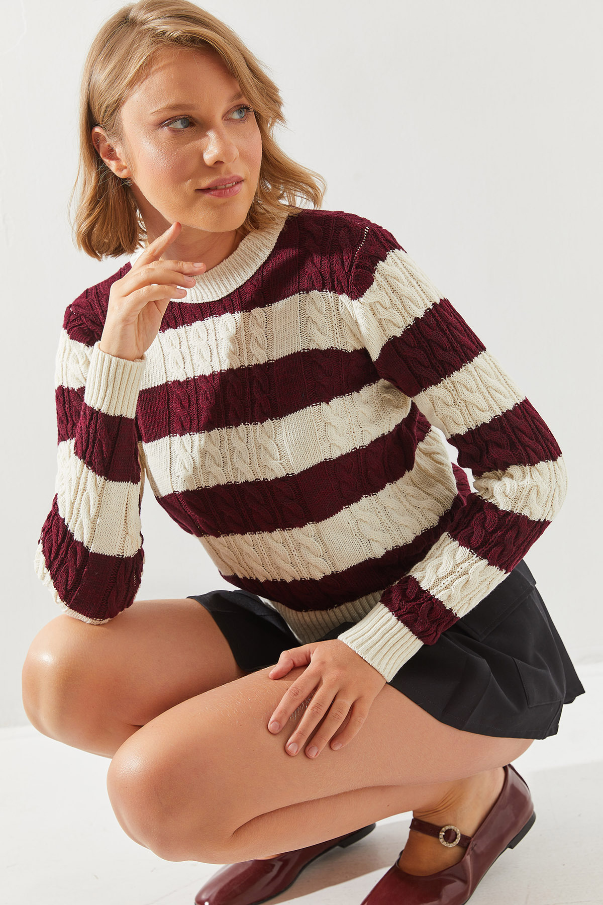 Women's Striped Crew Neck Sweater 20247503