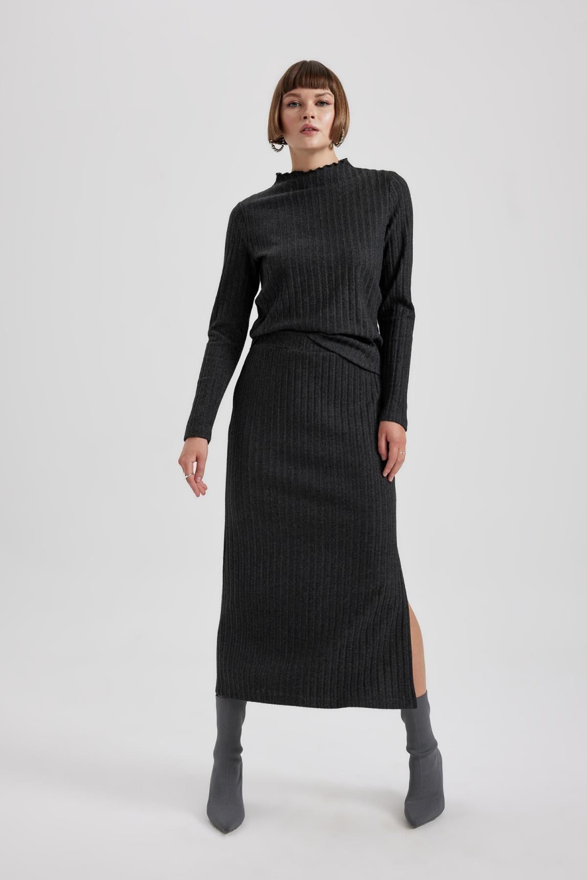 DeFacto-Slim Fit Tričko Slim Fit Poloviční rolák Žebrovaná košilka s dlouhým rukávem B4778Ax23Wn 2