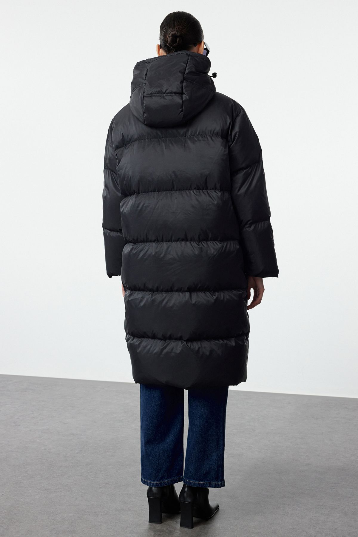 Trendyol Collection-Długa kurtka puchowa - WaTer RepellenT, gęsie pióro, czarna, oversize TWOAW25MO00103 5