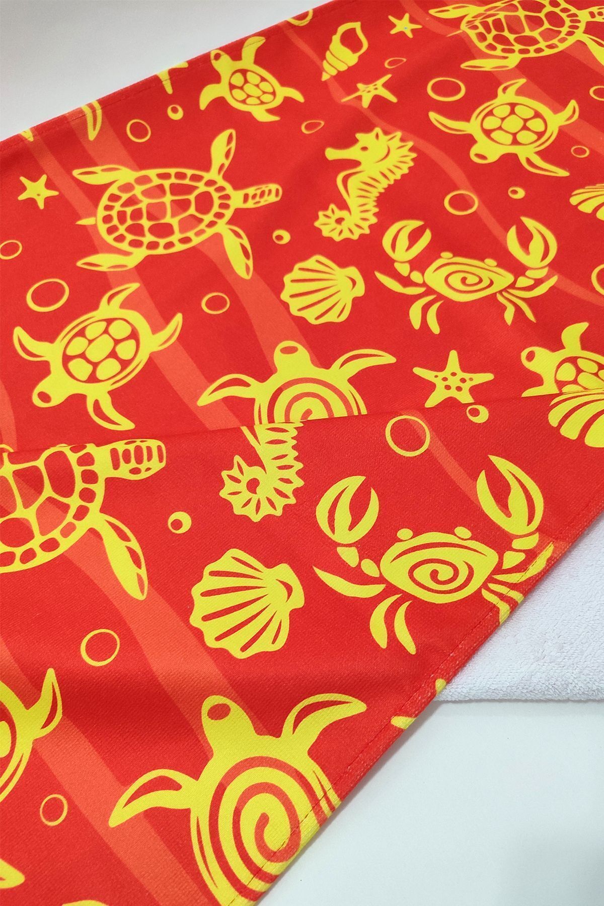 VEVİEN HOME-Underwater Pattern Digital Printed 75x150 Cm Beach Towel RED 3