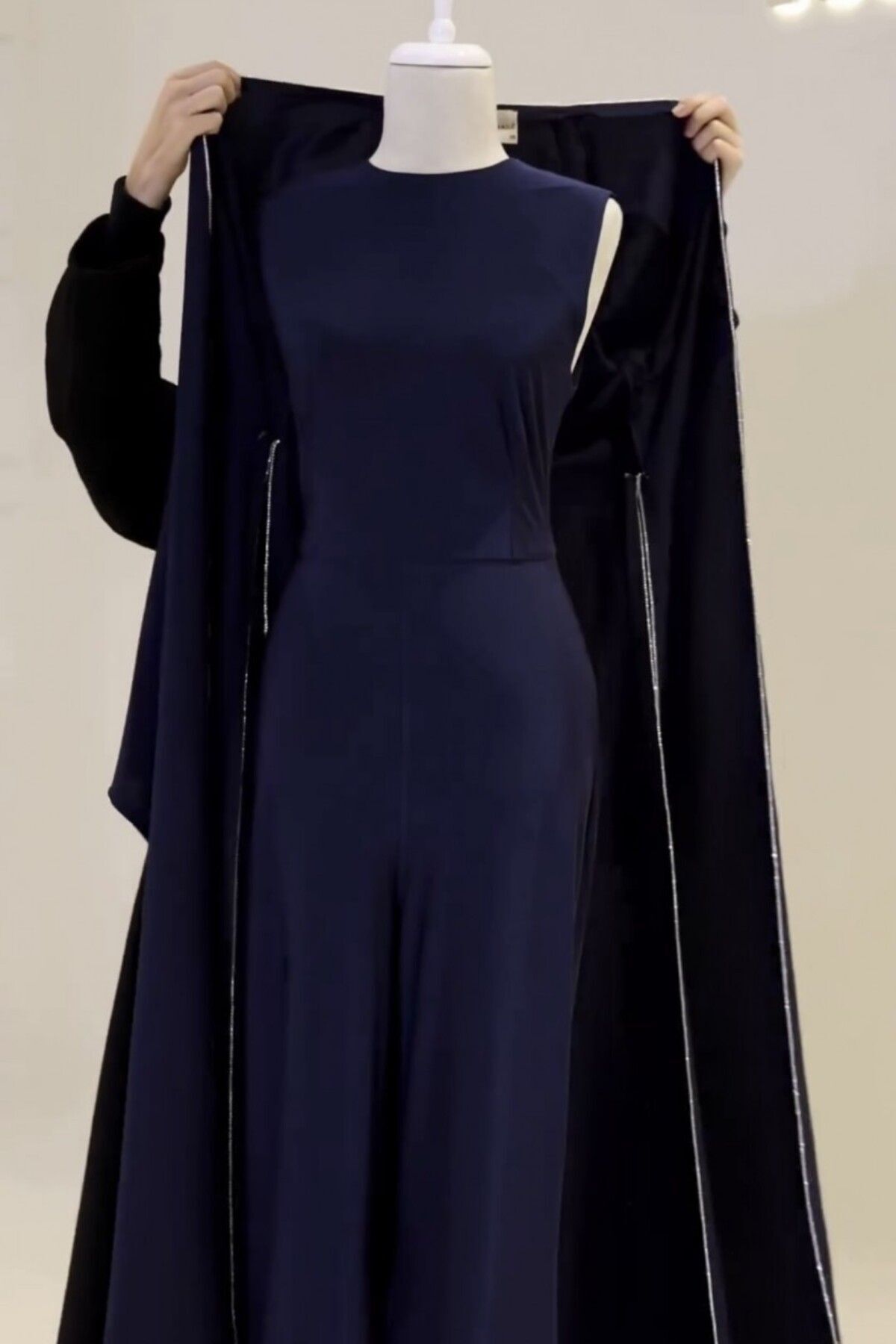 totih Luxury Abaya and Jumpsuit Set