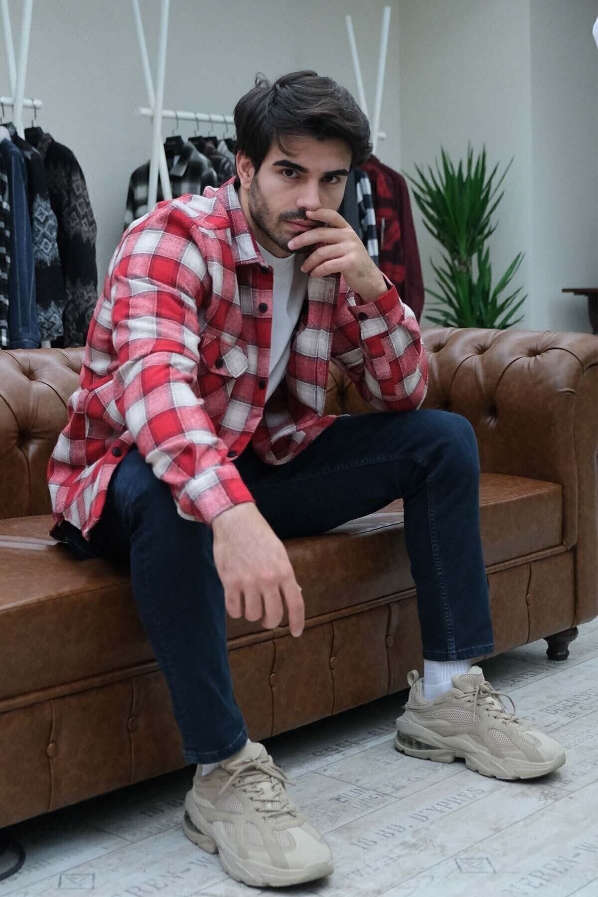 Kırmızı 