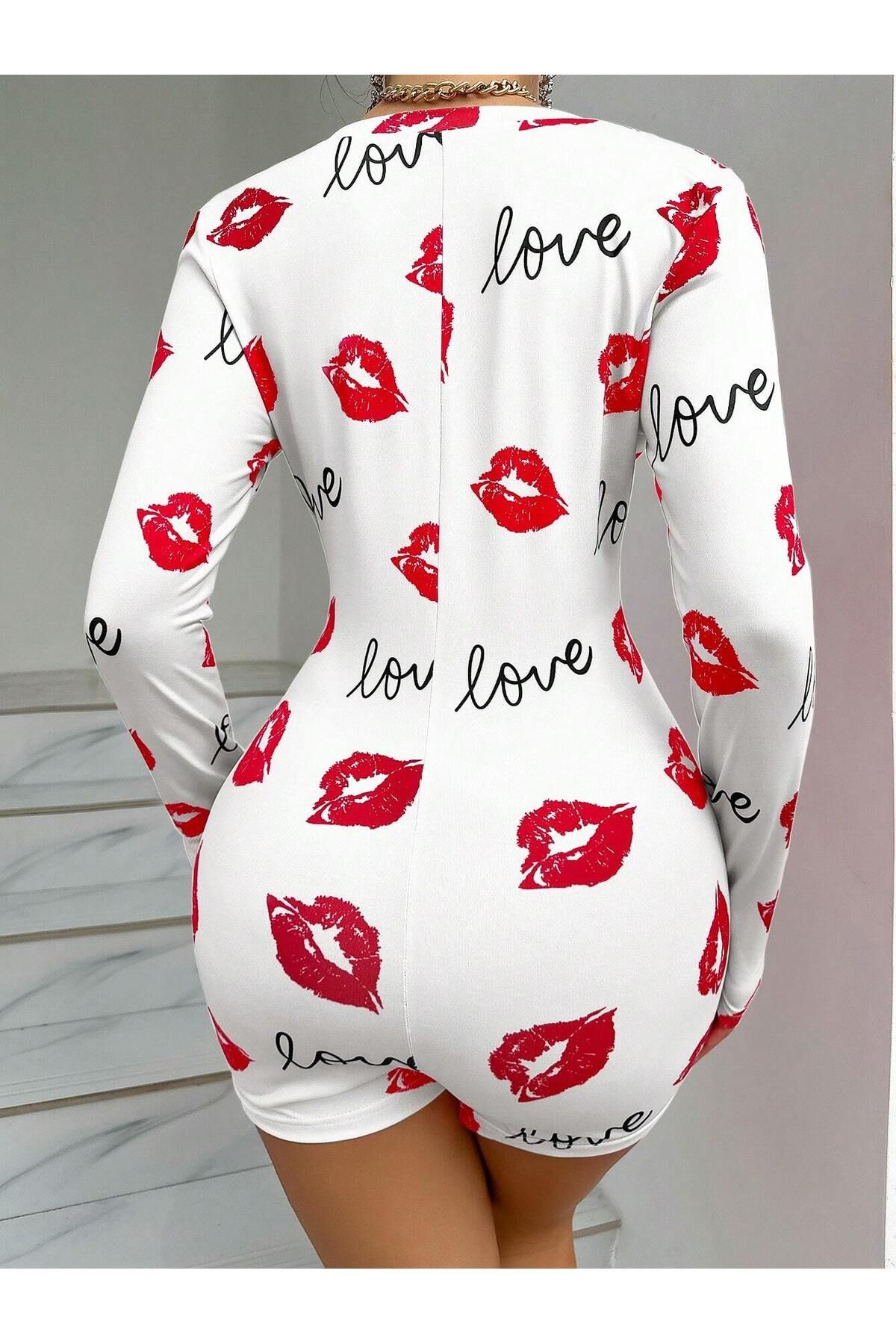 the DIFFerent-love lip Printed Pajama Jumpsuit 4