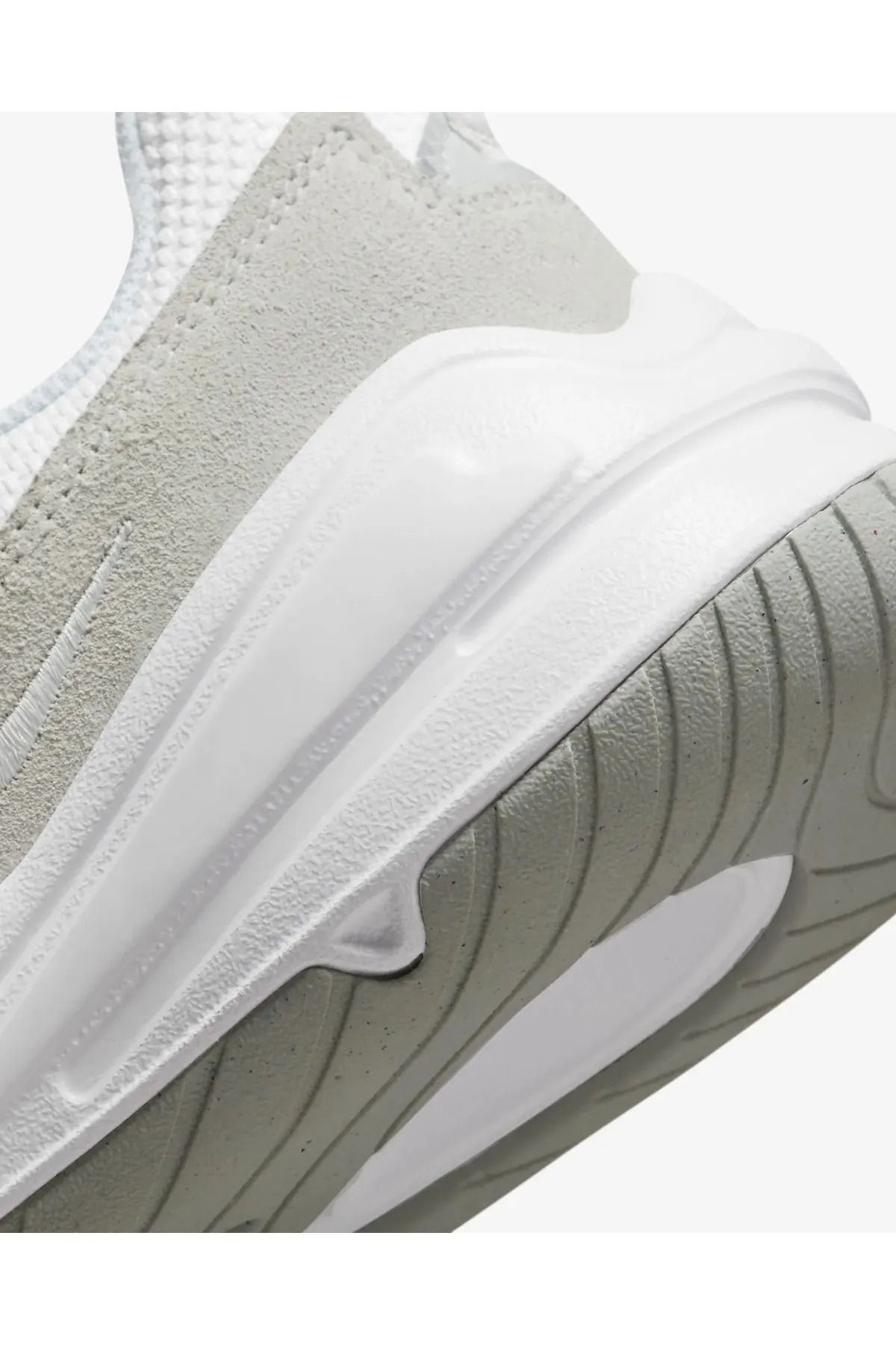Nike-Tech Hera Unisex Walking Shoes - Sportie 6
