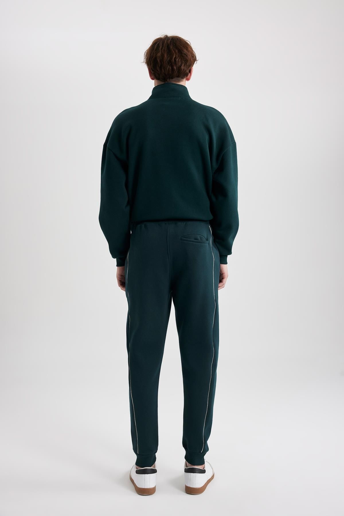 DeFacto-Regular Fit Fleto Pocket Printed Lace-Up Elastic Leg Jogger Sweatpants A4436Ax23Au 5