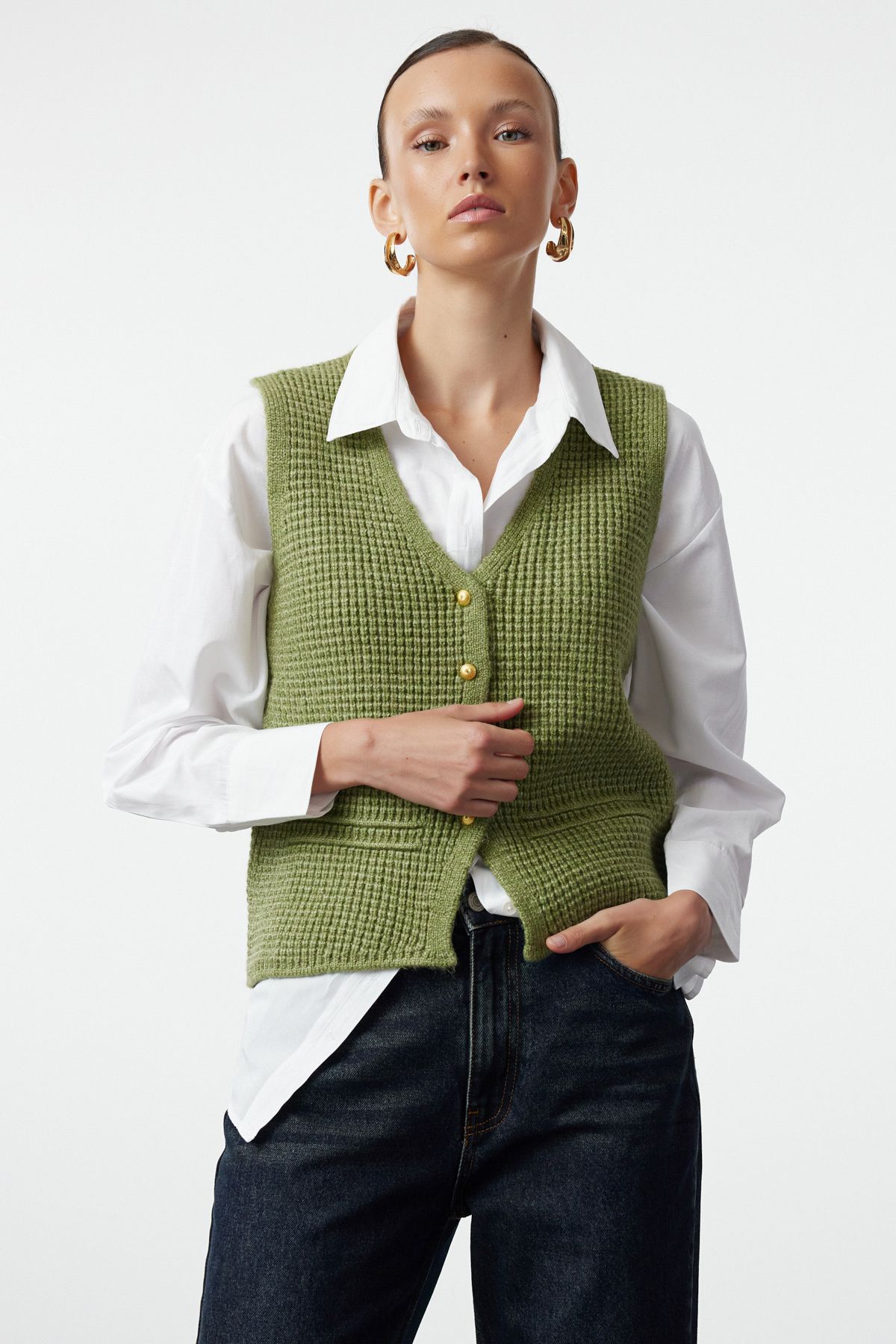 Trendyol Collection-Mintfarbene, geknöpfte, weiche, strukturierte, normale Weste mit V-Ausschnitt – TWOAW25YE00013 5