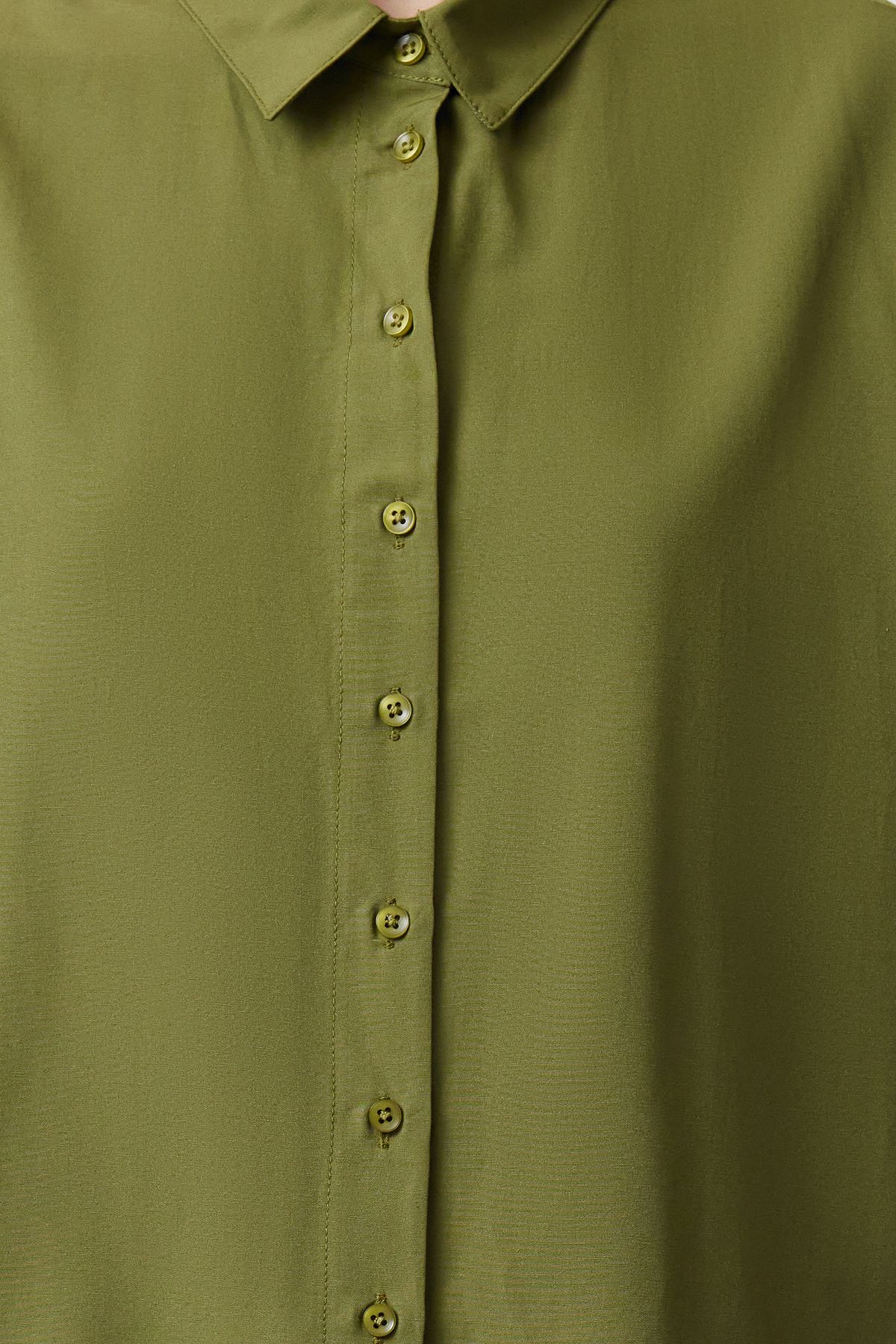 Kolekcia Trendyol-Bavlnená tmavá khaki košeľa - voľný strih TWOAW20GO0107 3