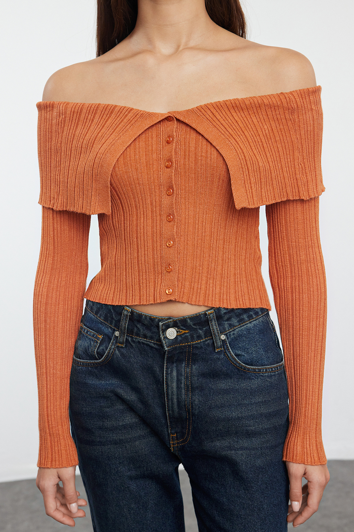 Trendyolmilla  Turuncu Crop Premium İplik/Özel İplik Fitted/Vücudu Saran Triko Hırka TWOAW25HI00095 - Görsel 3