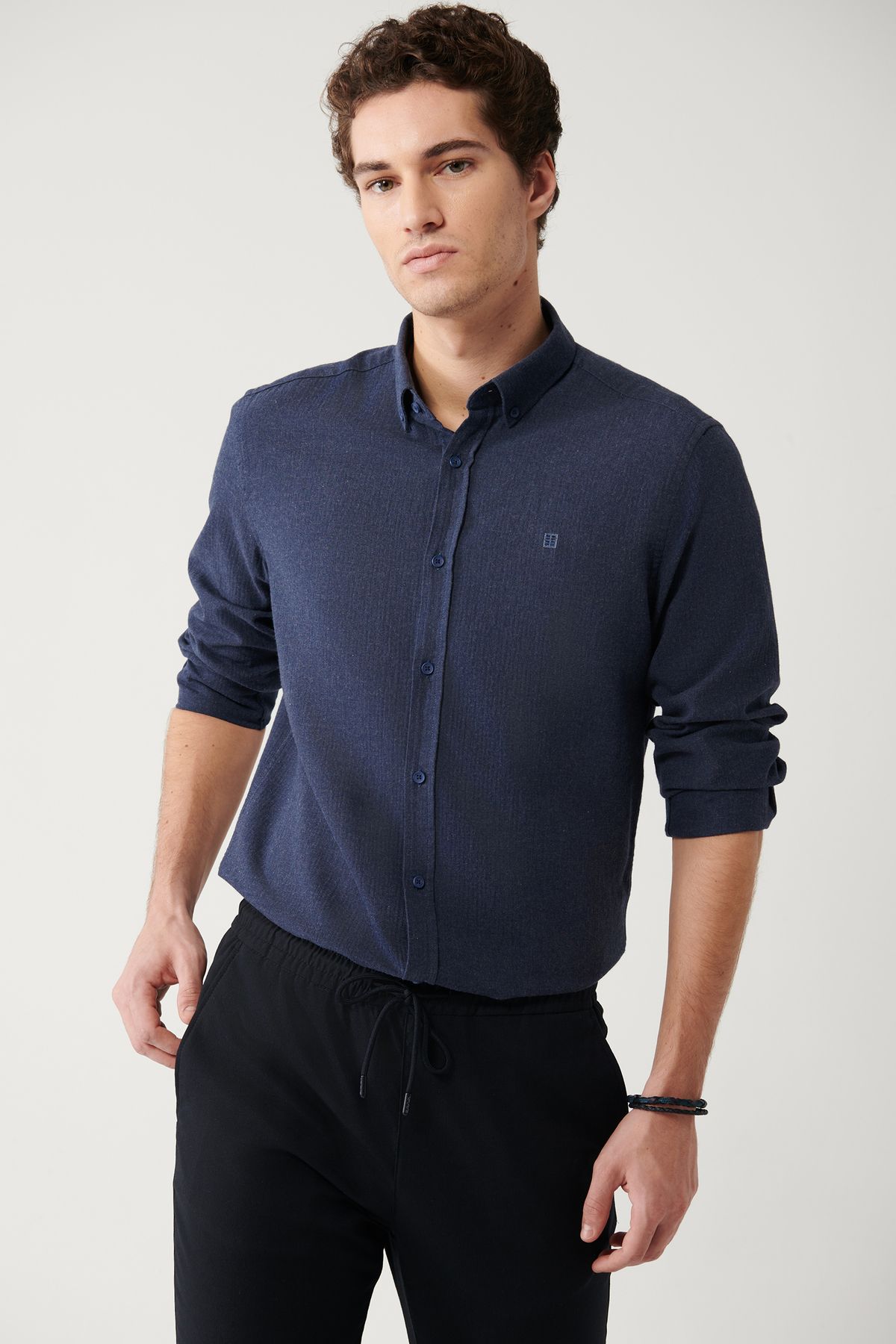 cest un col en bleu mâle 100 coton tige b002033