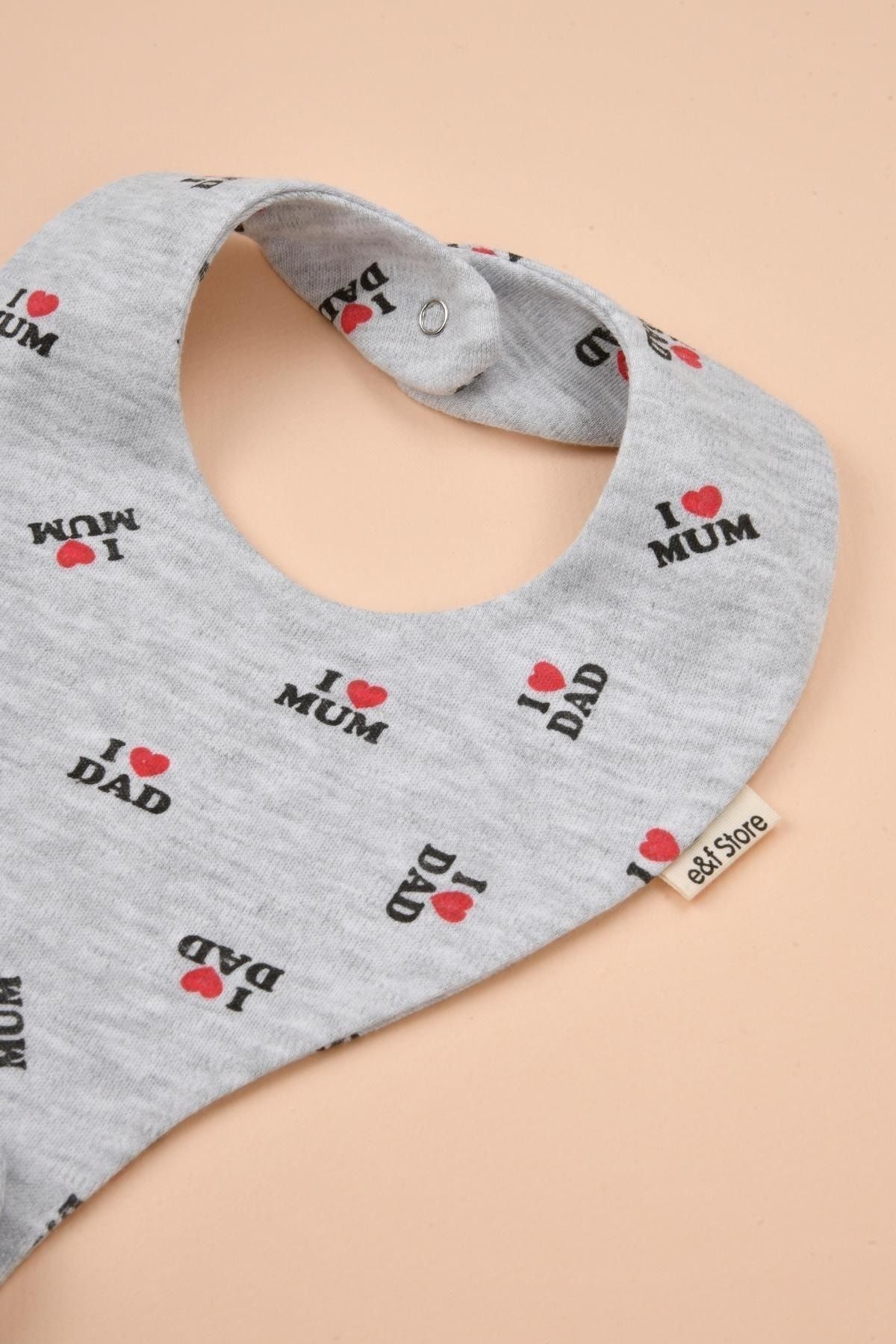 e&f Store Emzik Tutucu Mama Önlüğü - I Love Dad I Love Mom Desenli Gri Pamuk Kumaş fotoğrafı 5 (önizleme)