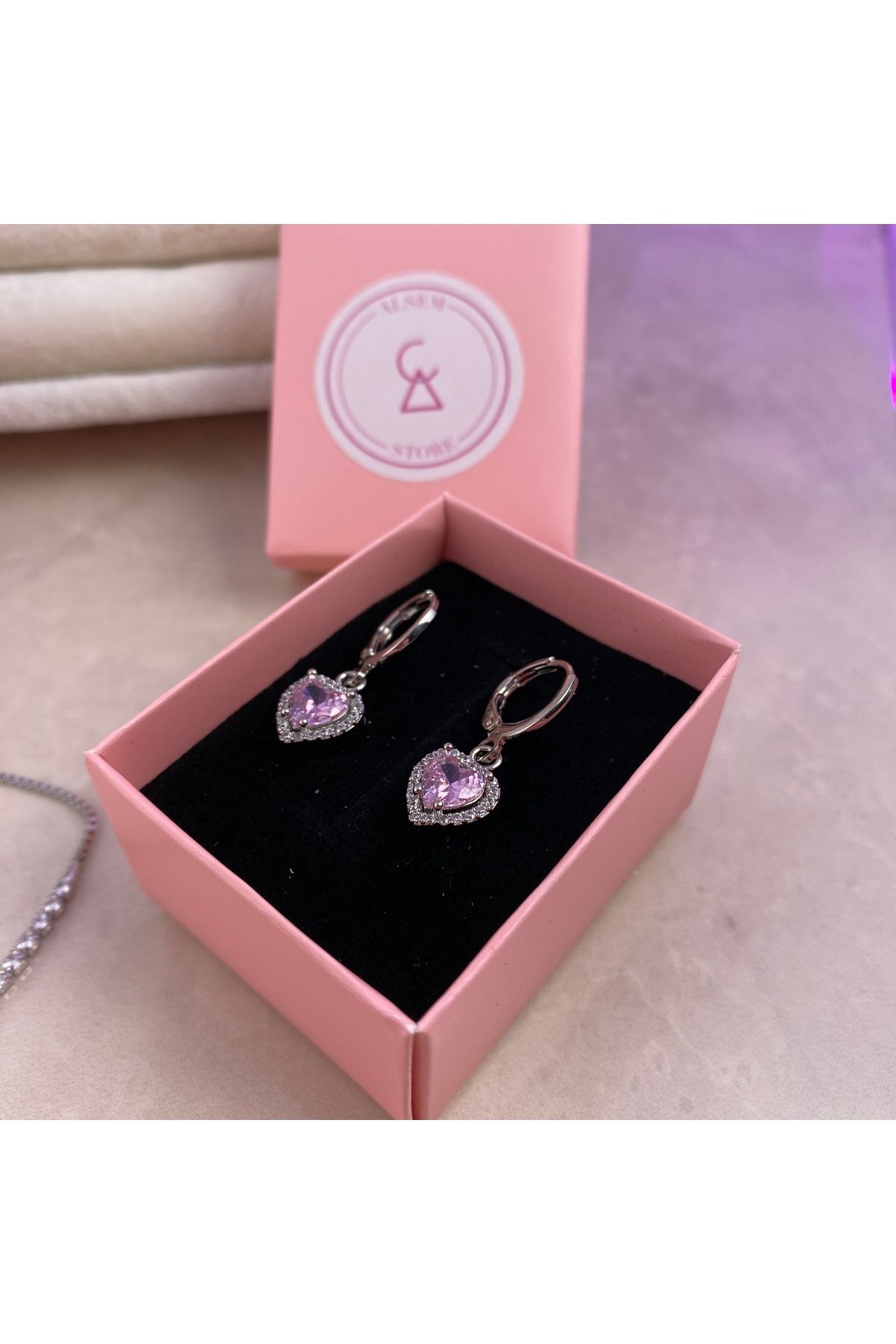Gümüş Kalp Temalı Kolye Yüzük Bileklik Küpe Set , Özel Tasarım Pembe Kalp İşlemeli  Gümüş Set 4