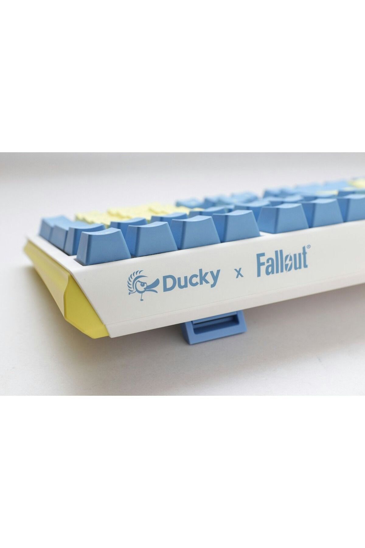 Ducky-FALL OUT, RGB, Full-size 100%, Cherry Brown Key Mechanical Gaming Keyboard 7