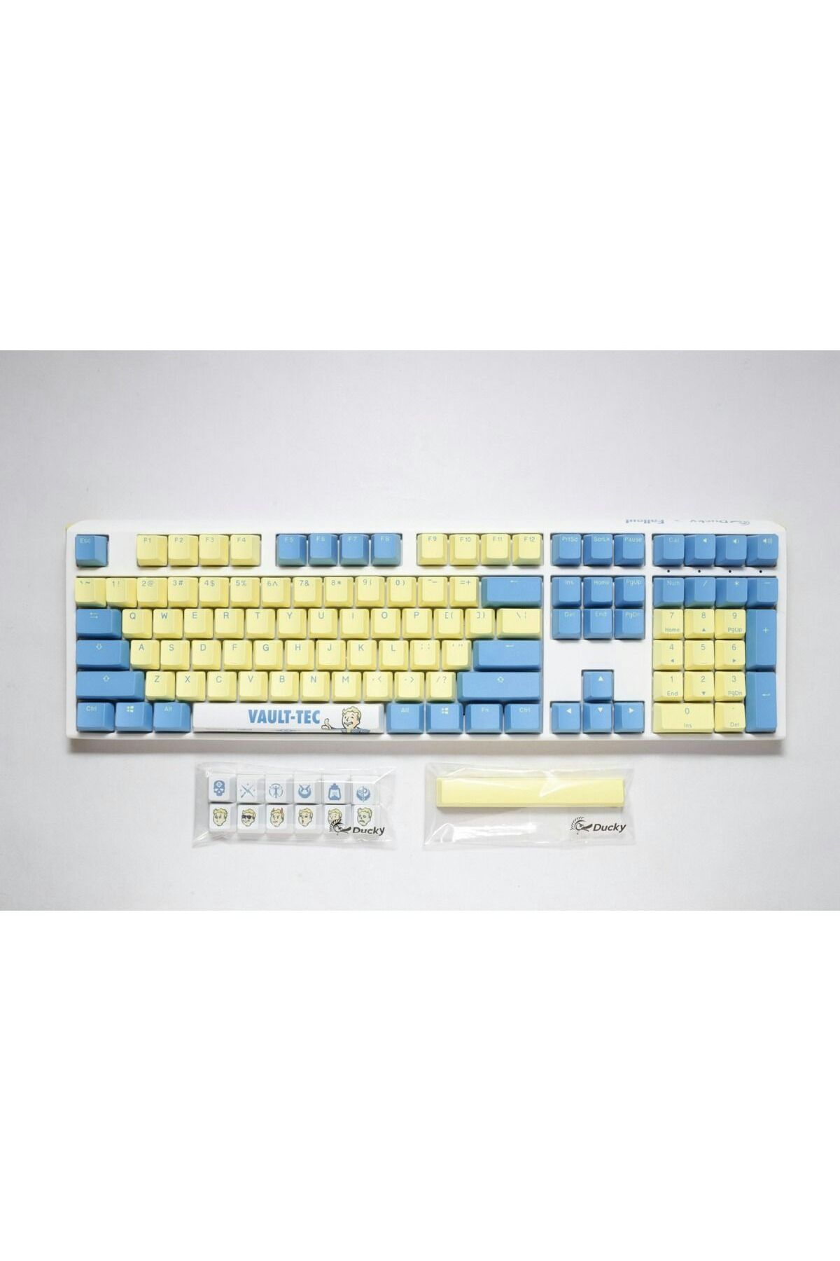 Ducky-FALL OUT, RGB, Full-size 100%, Cherry Brown Key Mechanical Gaming Keyboard 3