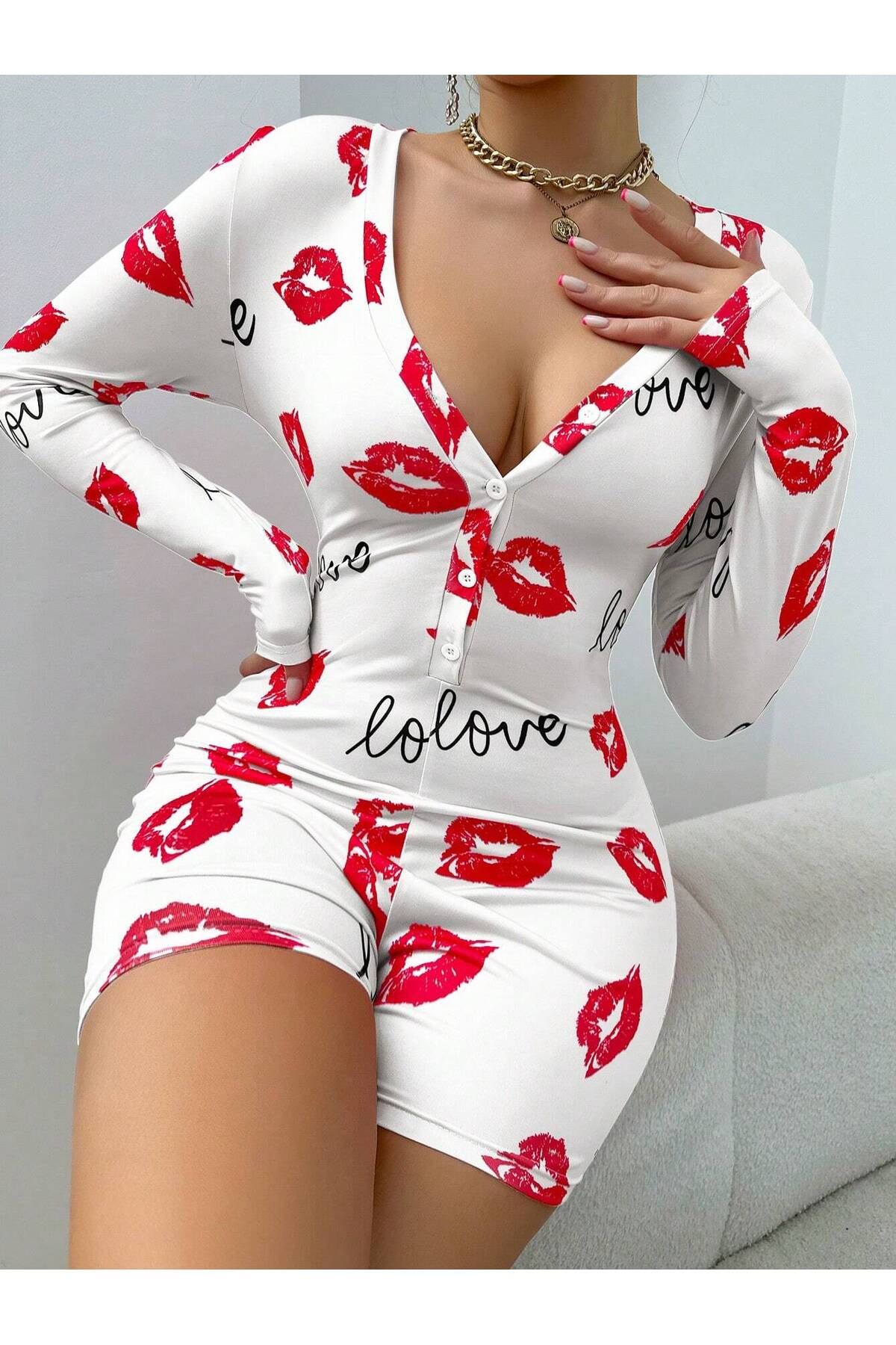 the DIFFerent-love lip Printed Pajama Jumpsuit 3