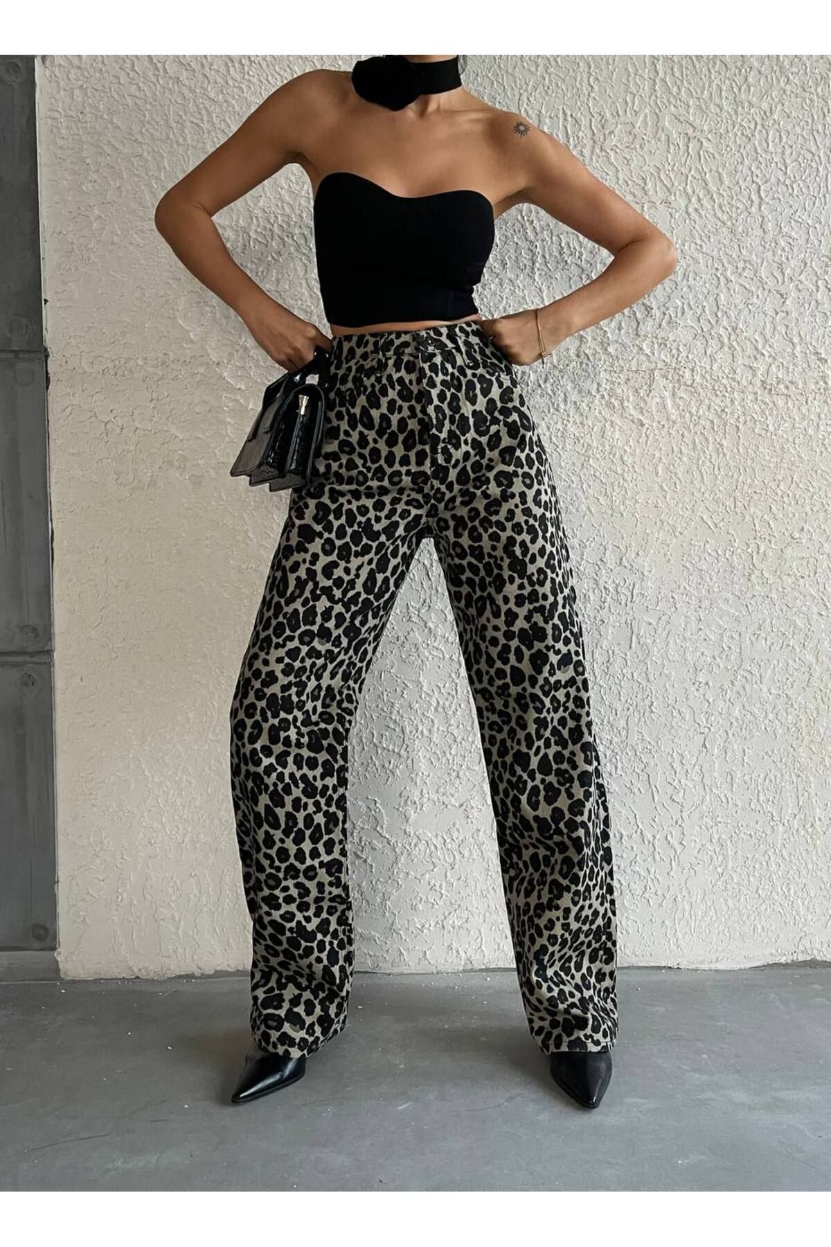 Bak'ap-Leopard Patterned Plaszo Jean Trousers 2