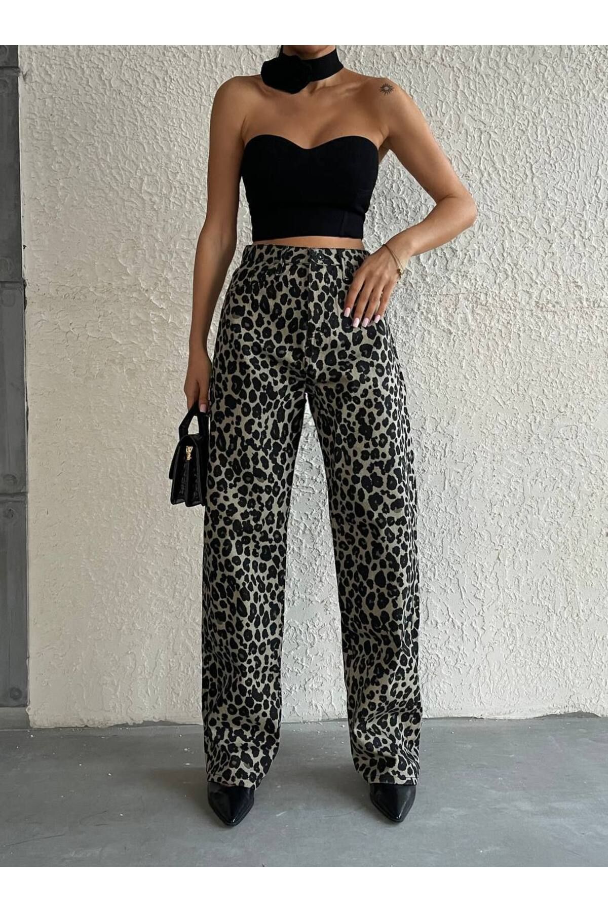 Bak'ap-Leopard Patterned Plaszo Jean Trousers 1