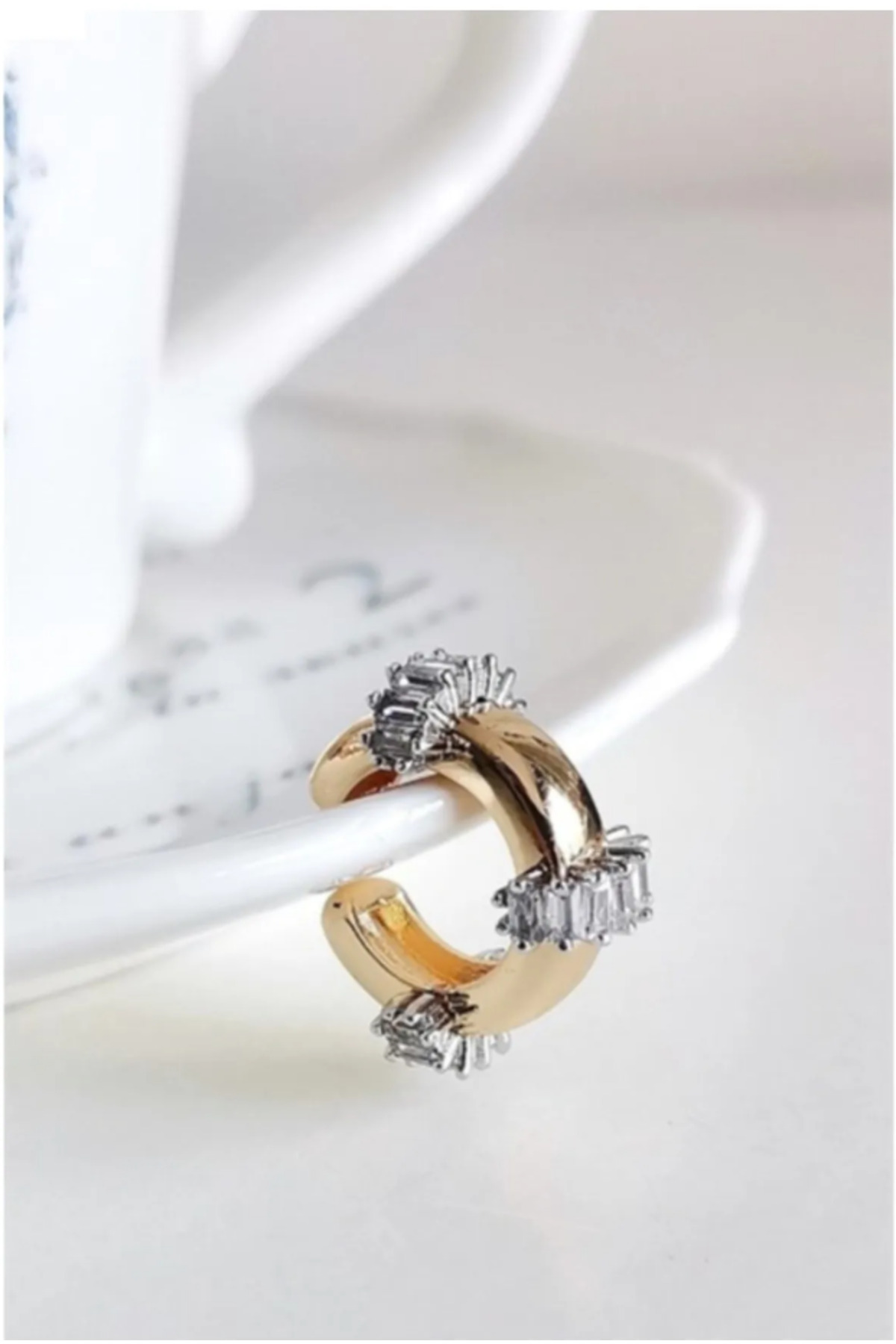 Cartilage Earrings with Baguette Stone