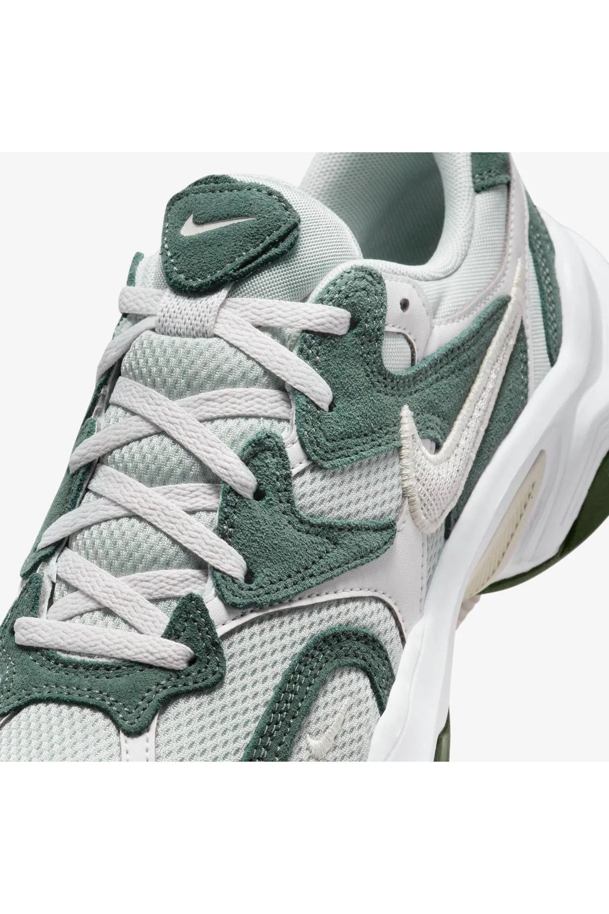 Nike-Green Women's Sneakers - AL8 6