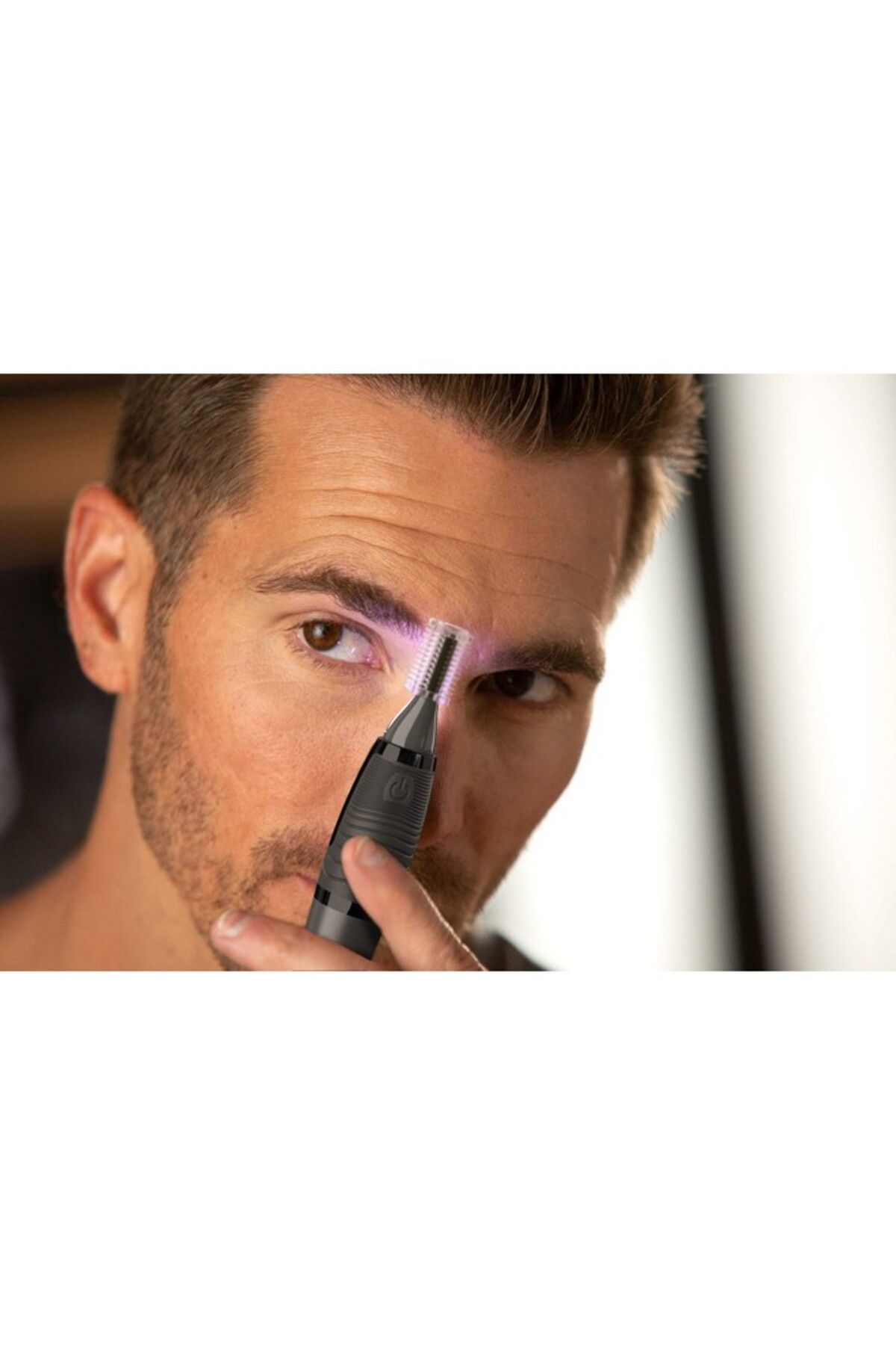 Micro-Touch Titanium MAX Lighted Personal Trimmer 2