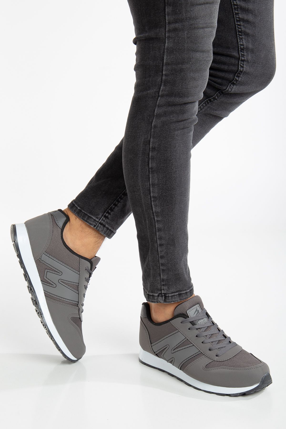 BOUIS Erkek Füme Siyah Bağcıklı Günlük Konforlu Rahat Hafif Yumuşak Taban  Fileli Sneaker Spor Ayakkabı Fiyatı, Yorumları - Trendyol