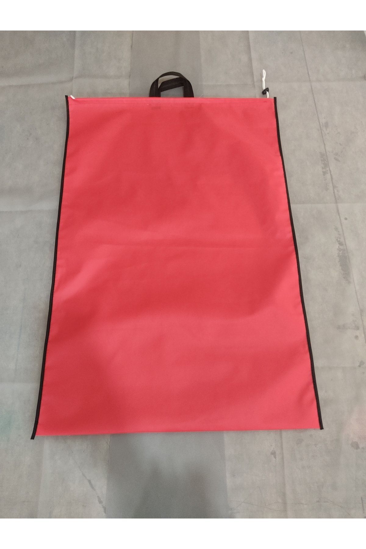 Yorgan - Battaniye Koruyucu Ve Taşıma Kılıf Hurç 64x95 Cm, Kırmızı Renk