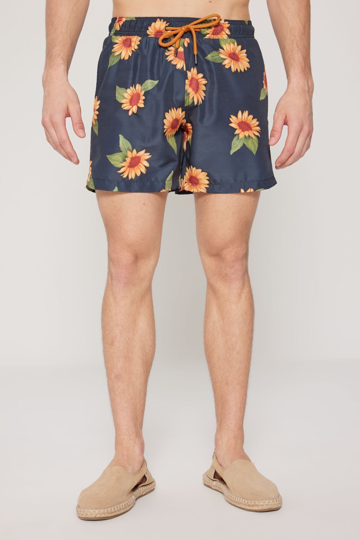 Erkek Haki Cepli Hızlı Kuruyan Desenli Standart Fit Normal Kesim Deniz Şortu